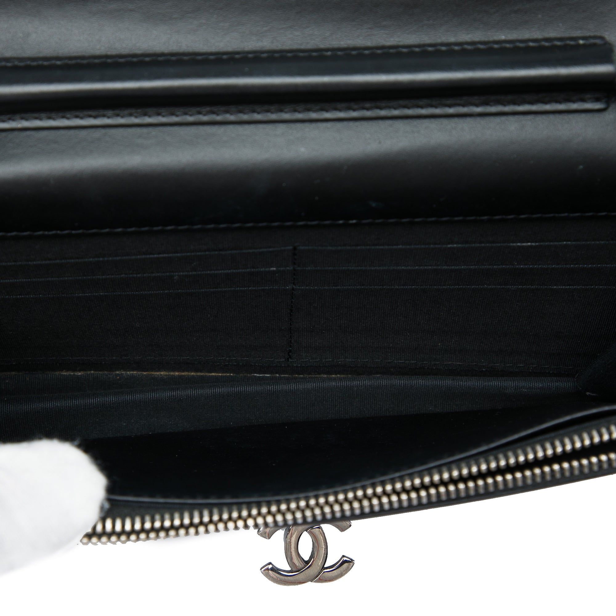 Chanel Quilted Patent Golden Class Wallet on Chain - image 4