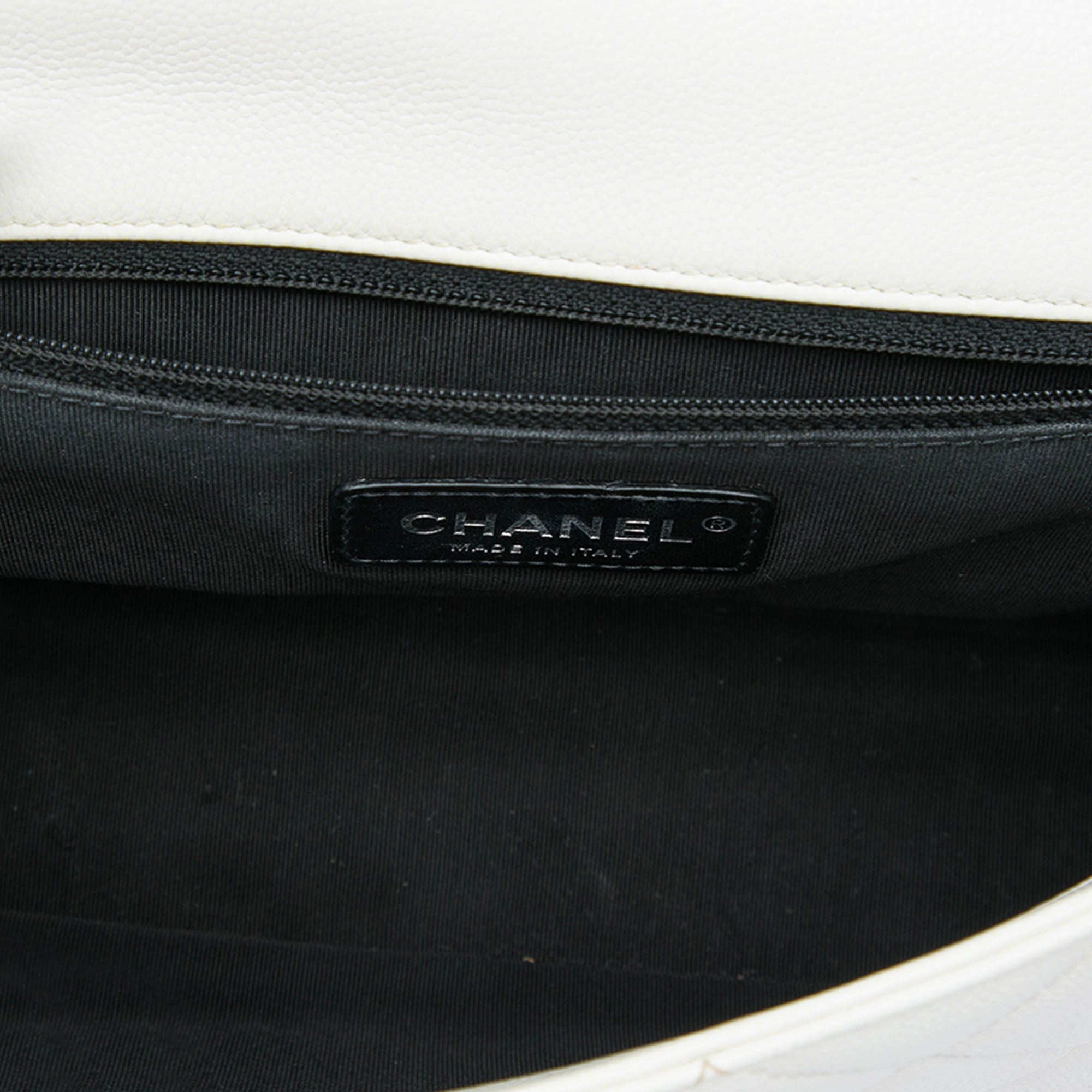 Chanel Medium Quilted Caviar My Everything Flap - image 4