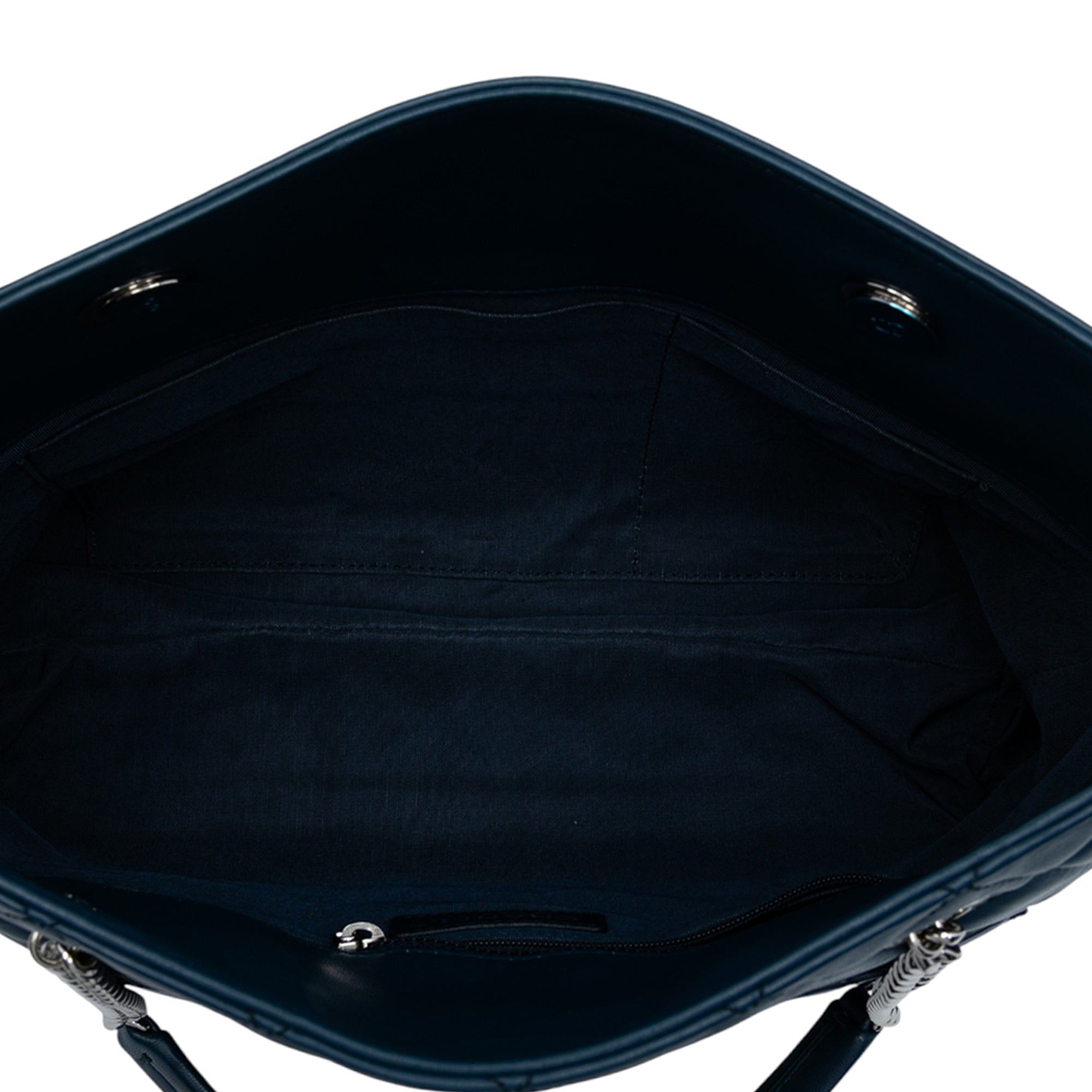 Chanel CC Quilted Lambskin Urban Delight Tote - image 4