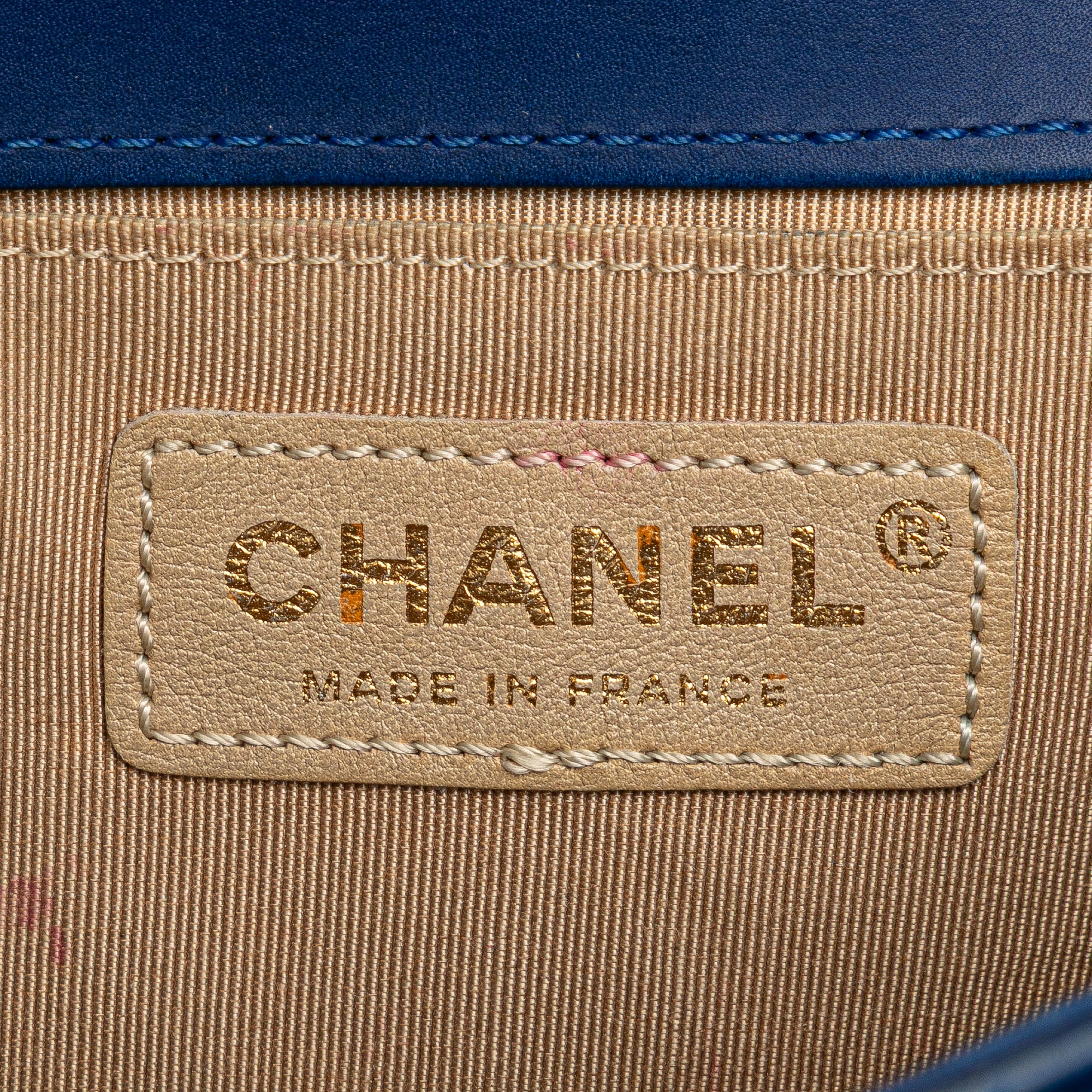 Chanel Small Woven Lambskin Chateau Boy Flap - image 5