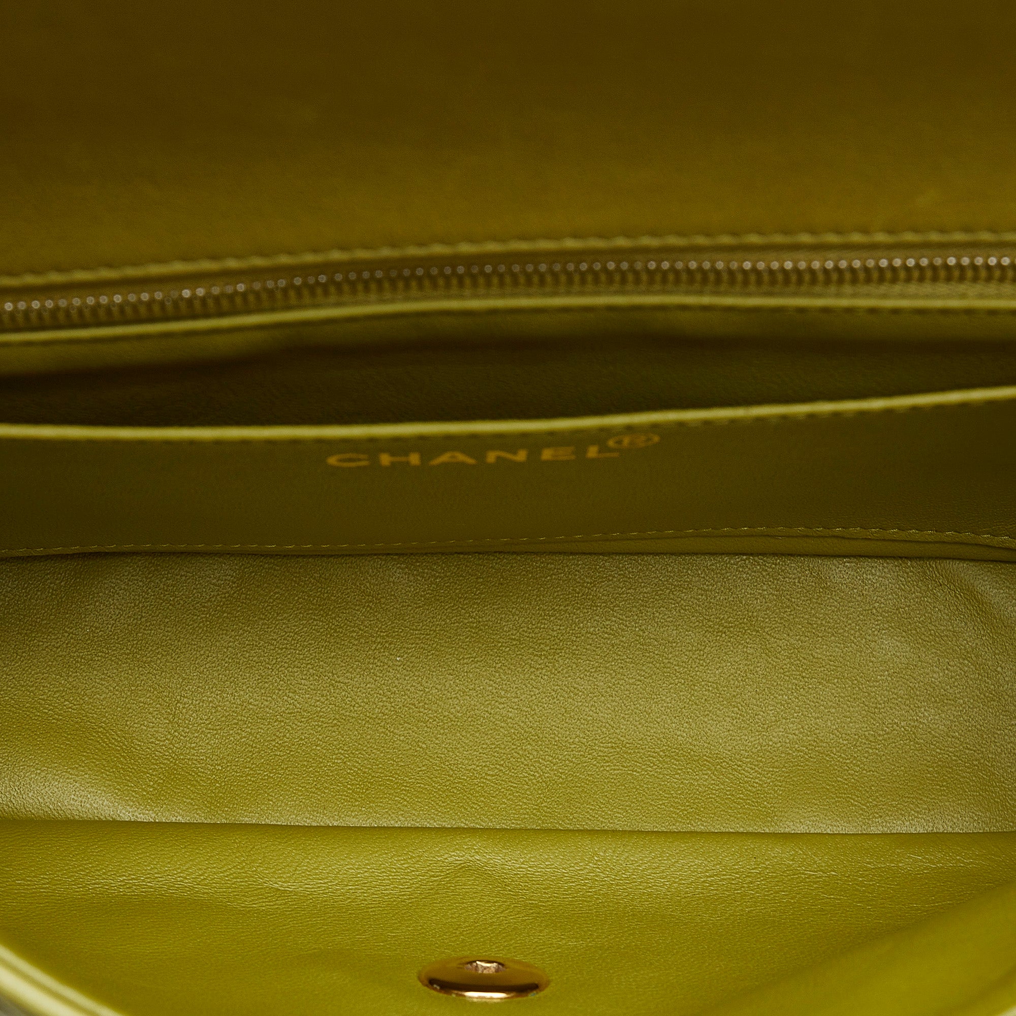 Chanel Medium Classic Lambskin Single Flap - image 5