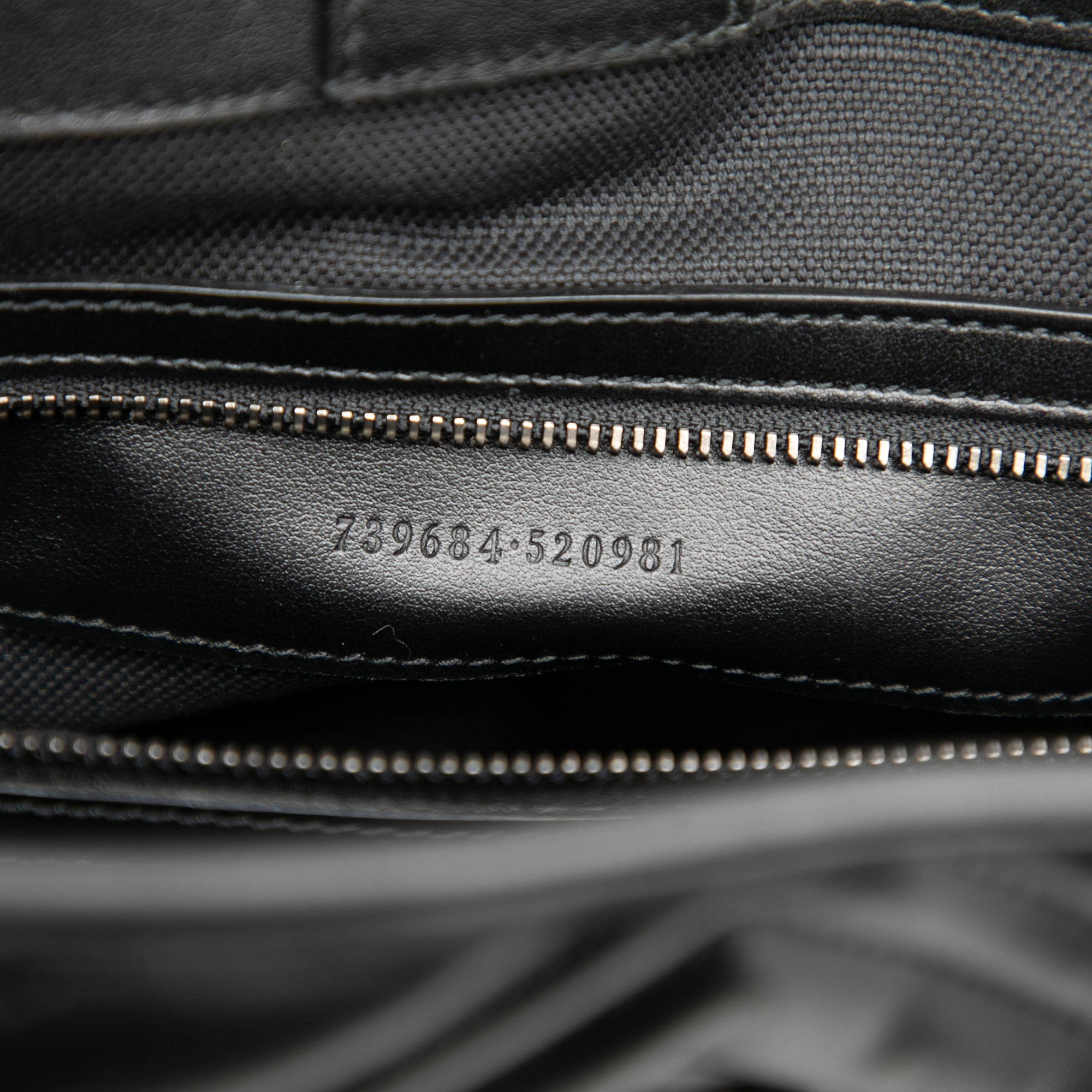 Gucci GG Marmont Matelasse Leather Tote - image 6