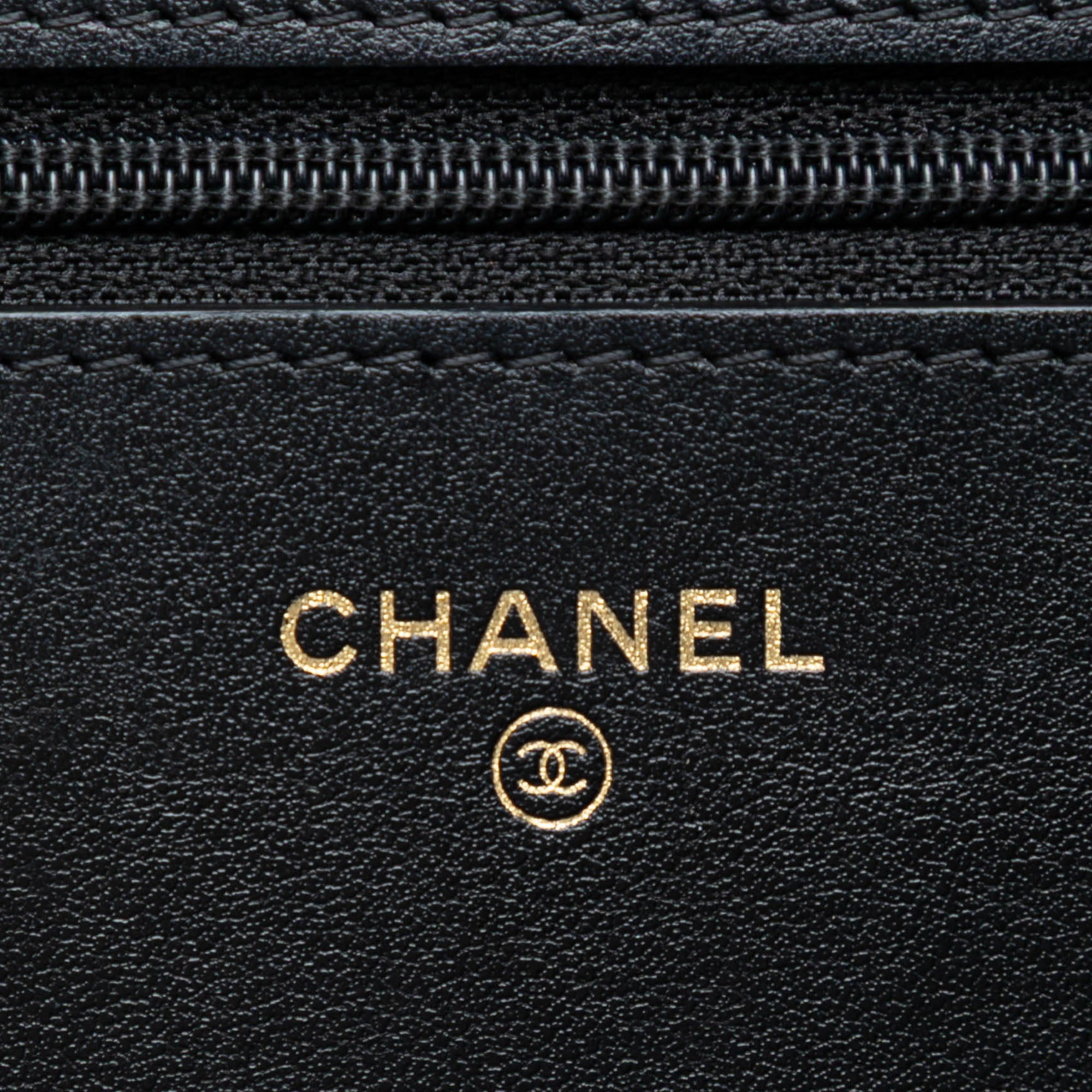 Chanel Quilted Aged Calfskin Reissue 2.55 Wallet on Chain - image 5