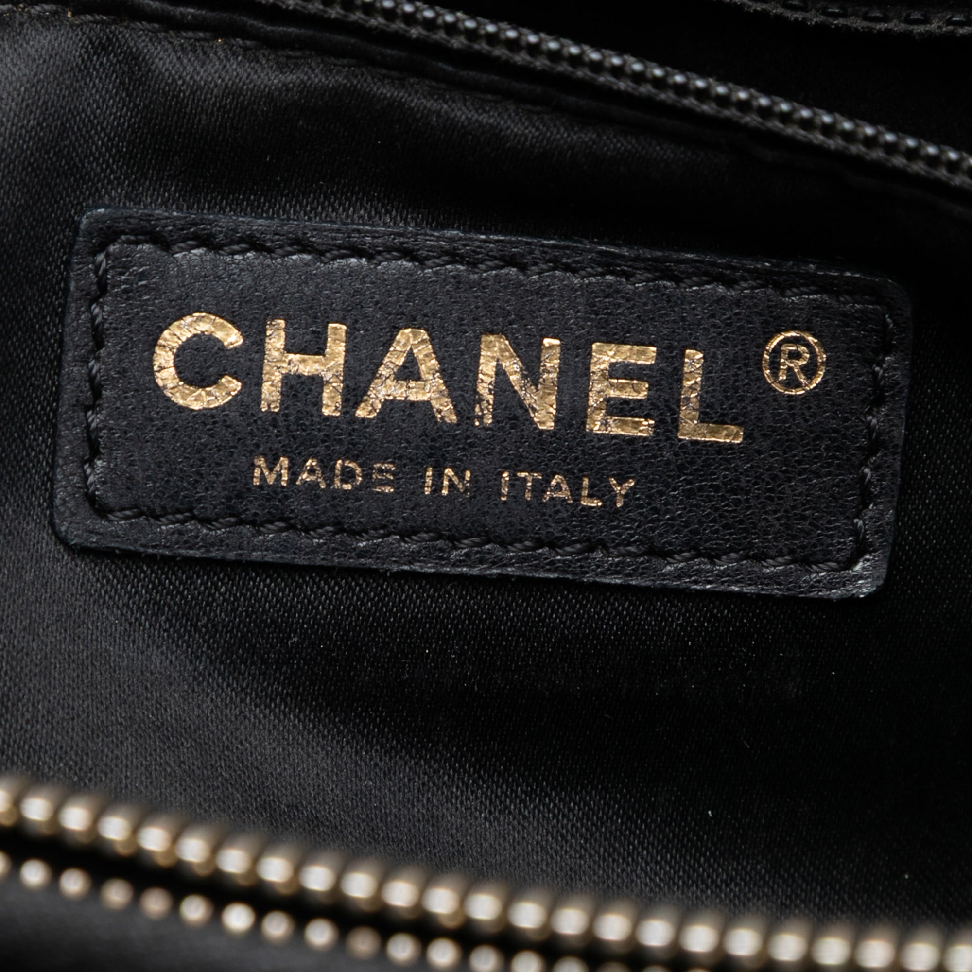 Chanel Caviar Grand Shopping Tote - image 5