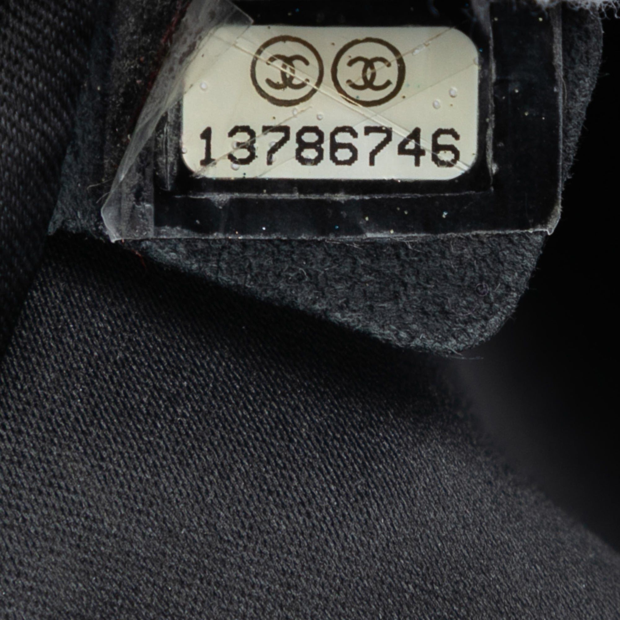 Chanel Caviar Grand Shopping Tote - image 6