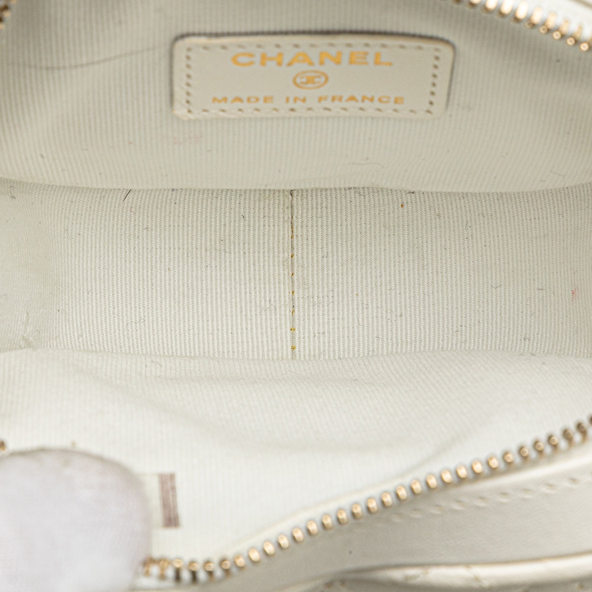 Chanel Mini Lambskin CC in Love Heart Crossbody - image 4