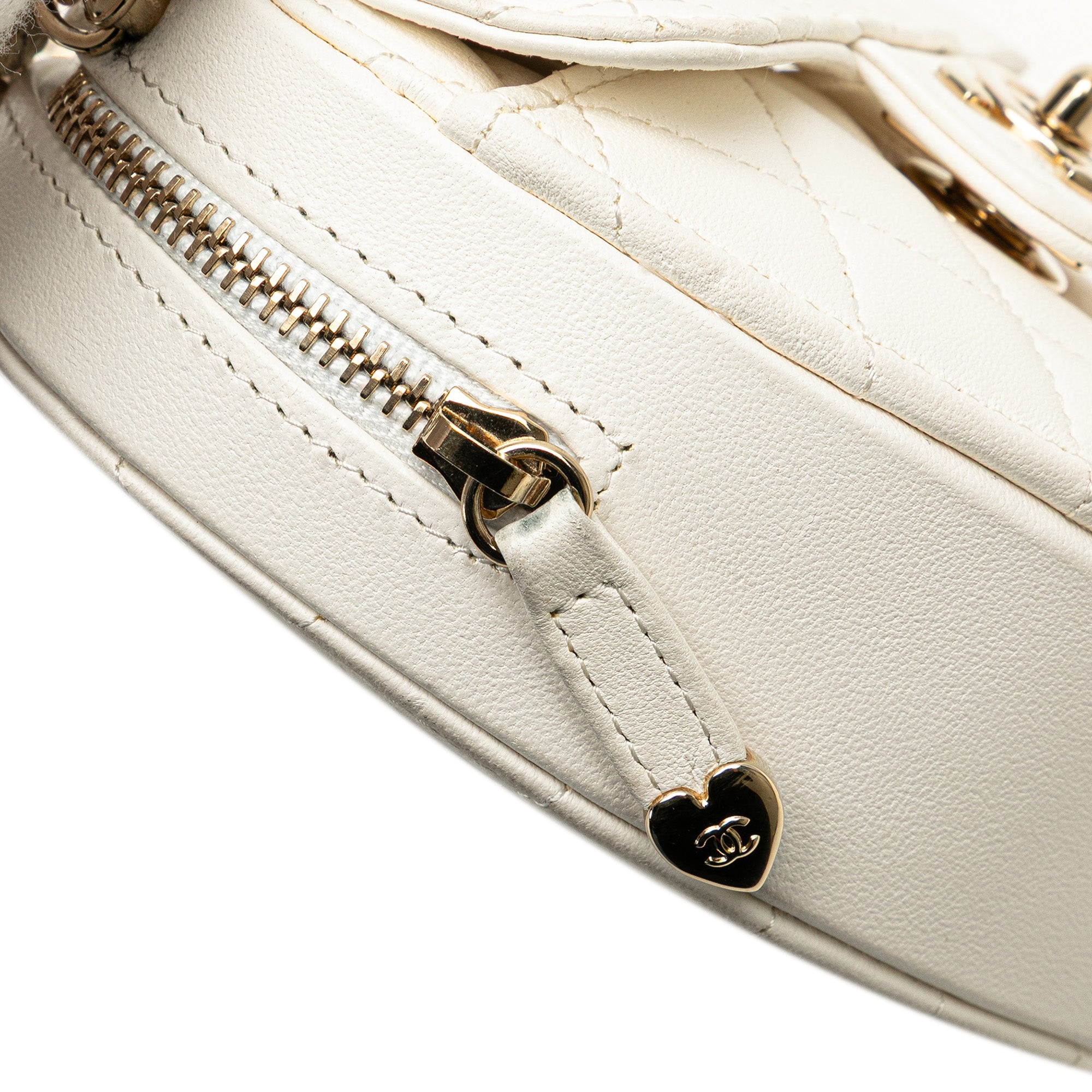 Chanel Mini Lambskin CC in Love Heart Crossbody - image 8