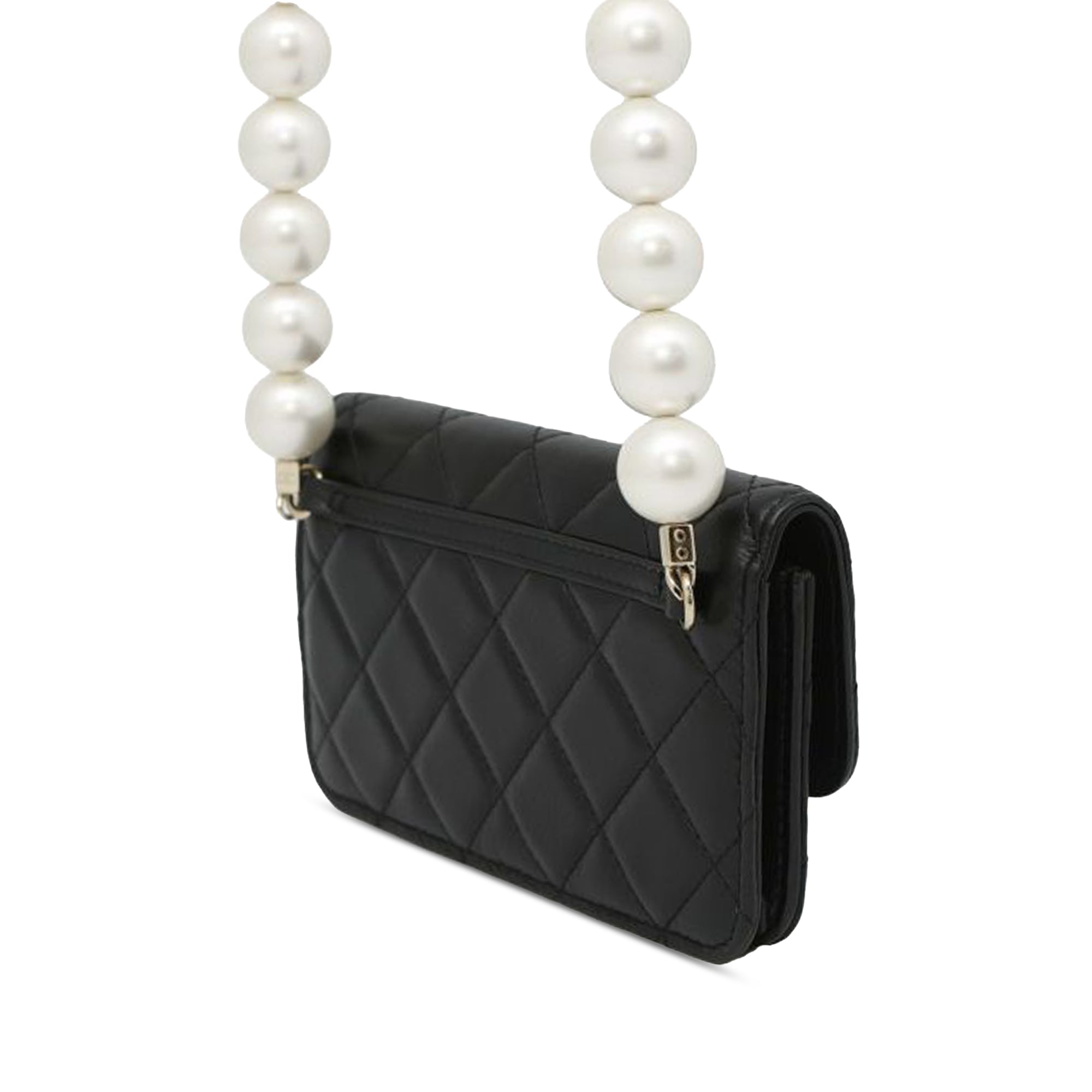 Chanel CC Quilted Lambskin Maxi Pearl Chain Strap - image 2