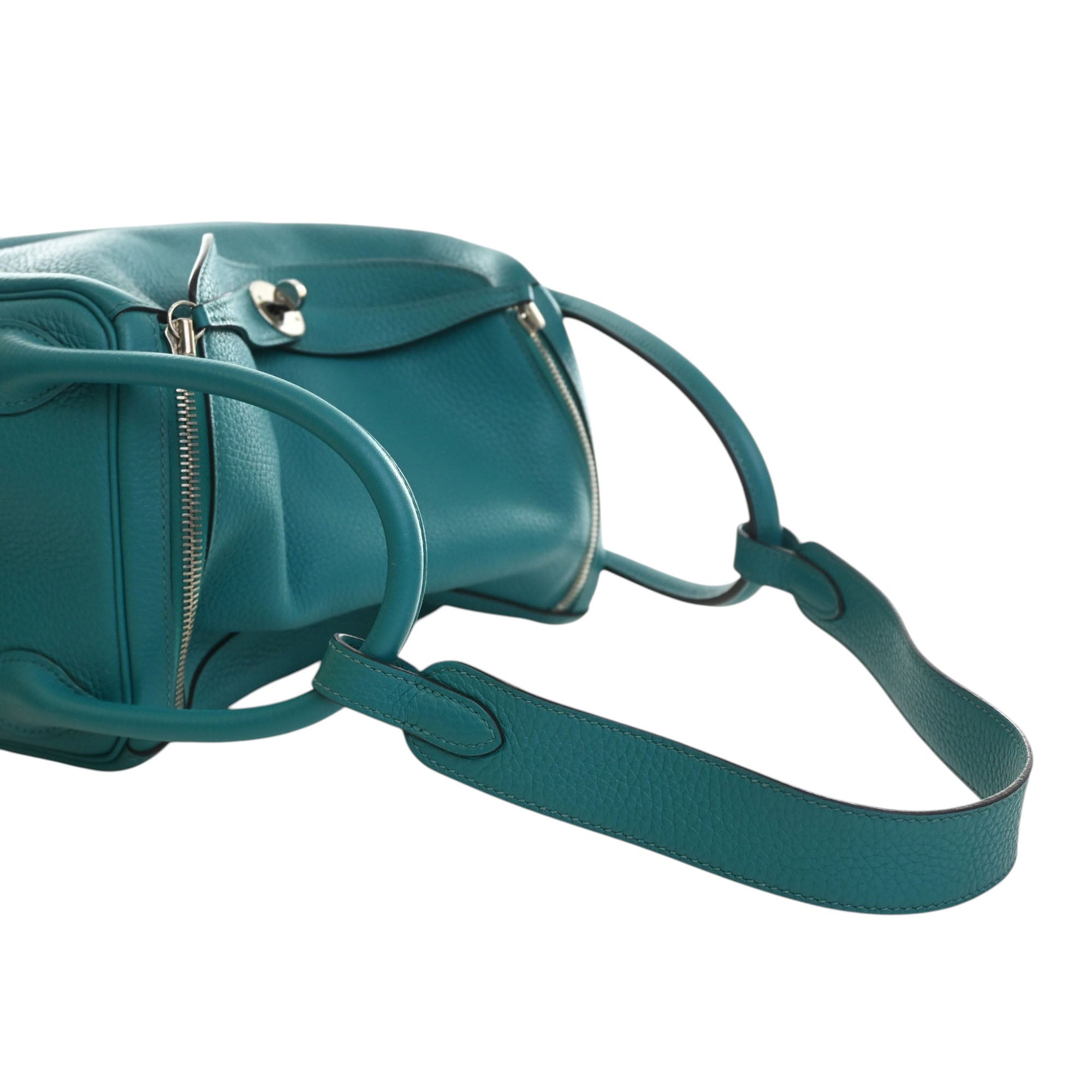 Hermès Clemence Lindy 30 - image 8