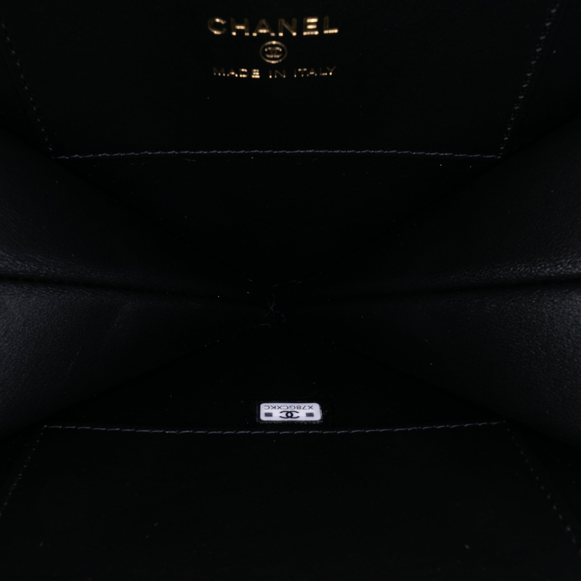 Chanel Quilted Patent Duo Heart Clutch with Chain - image 4