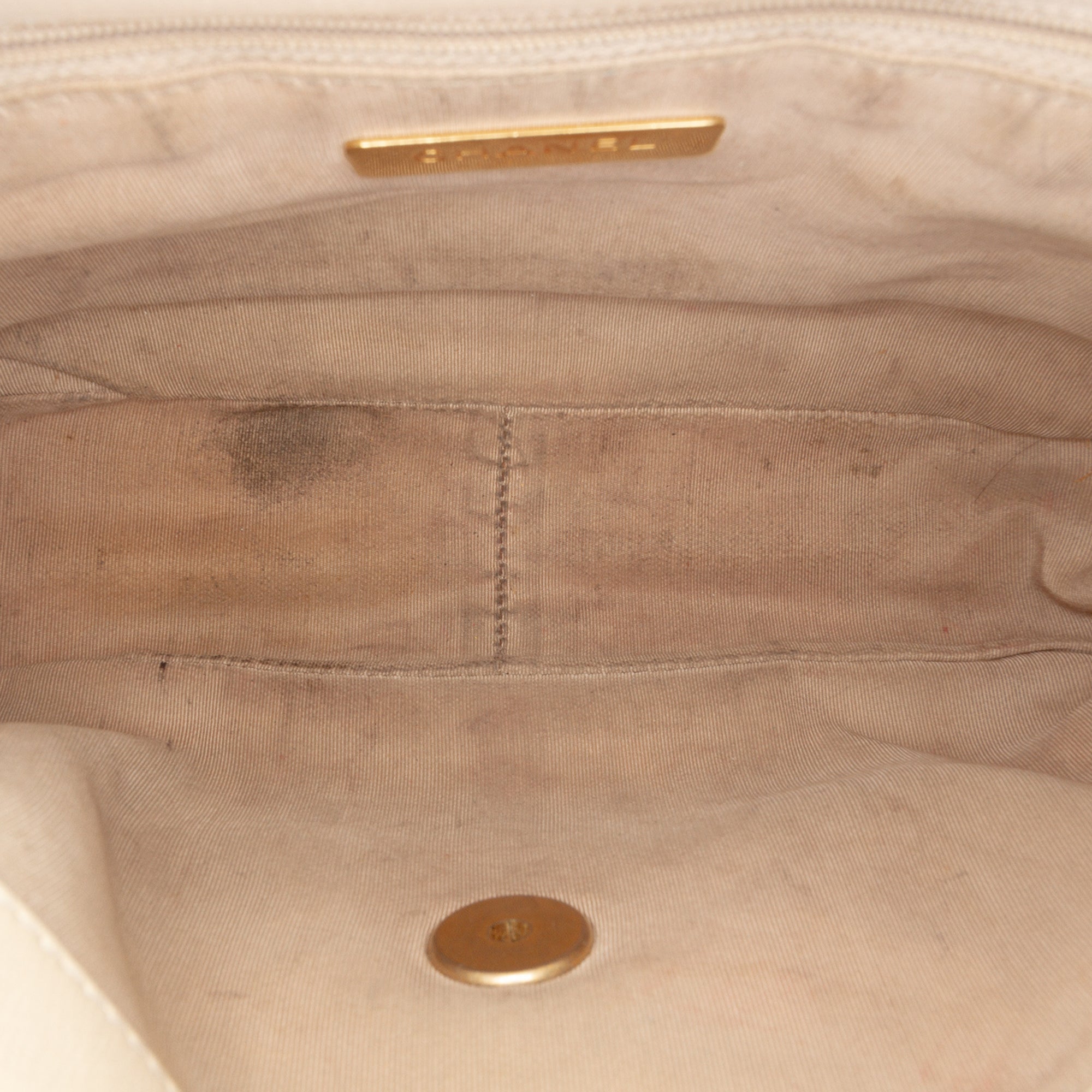 Chanel Medium Lambskin 19 Flap - image 4