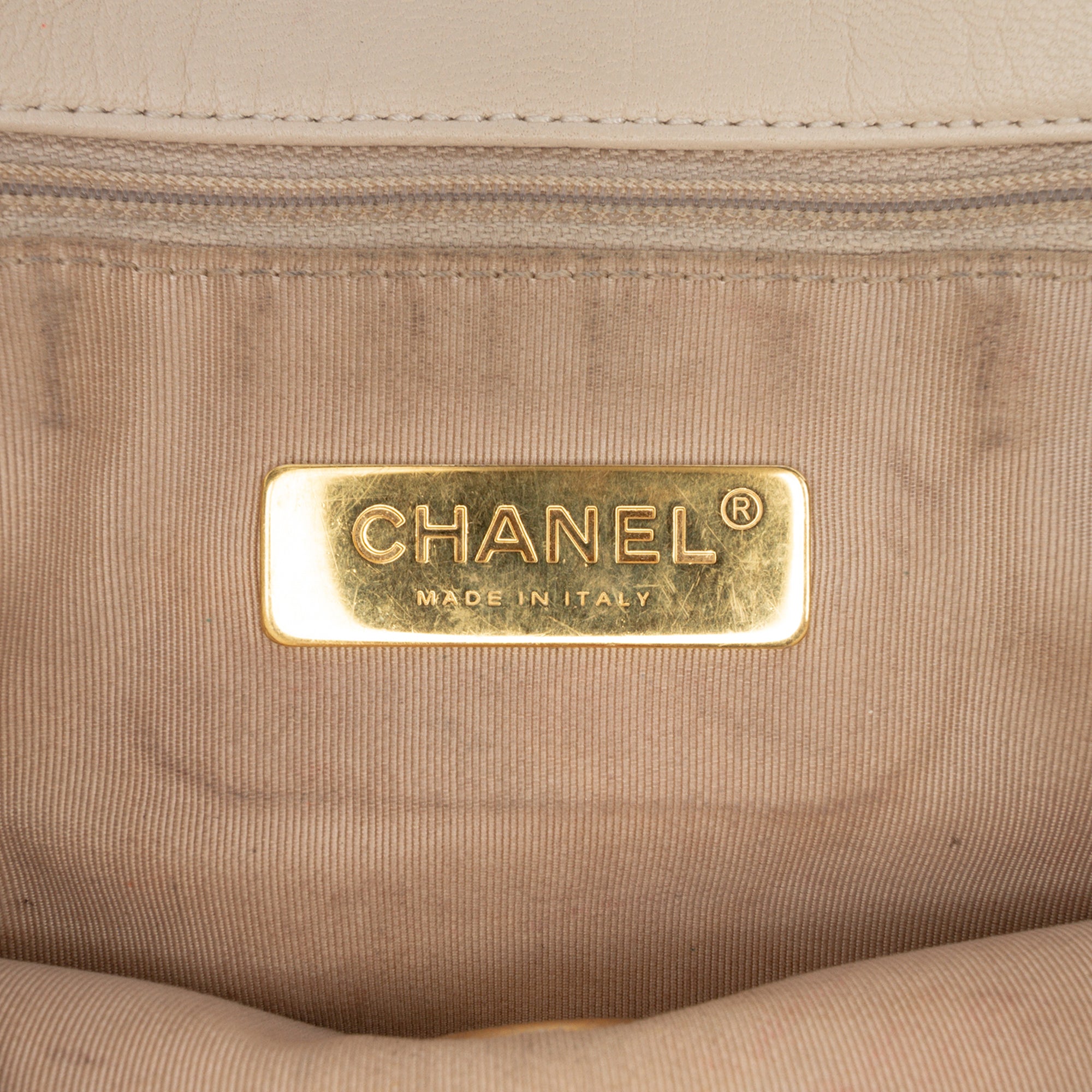 Chanel Medium Lambskin 19 Flap - image 5