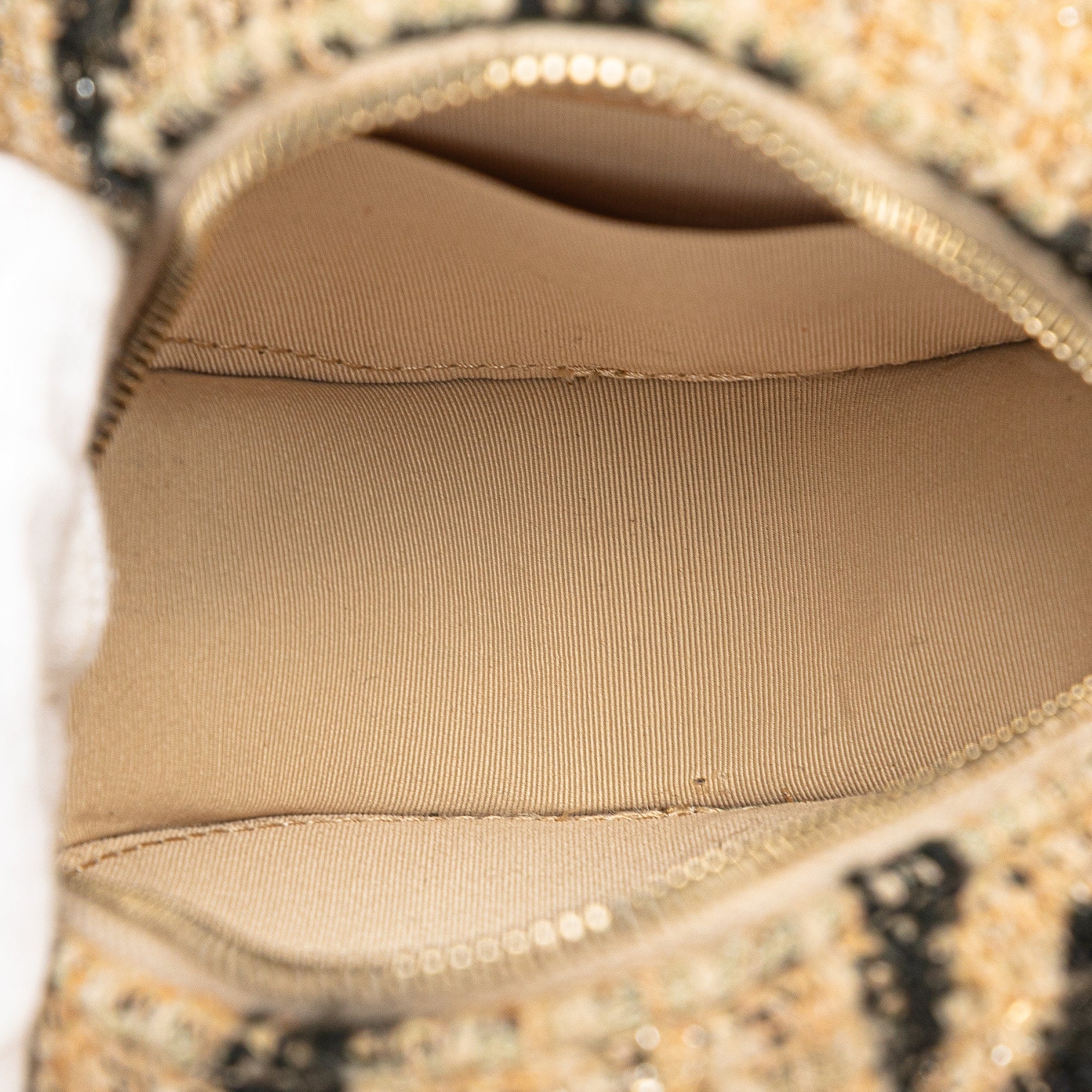 Chanel Tweed 19 Round Clutch with Chain and Coin Purse - image 4