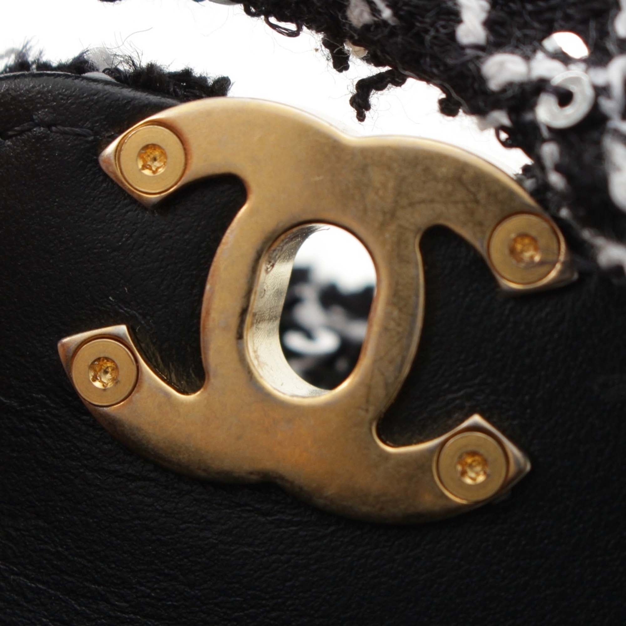 Chanel Nano Tweed Kelly Clutch on Chain - image 7