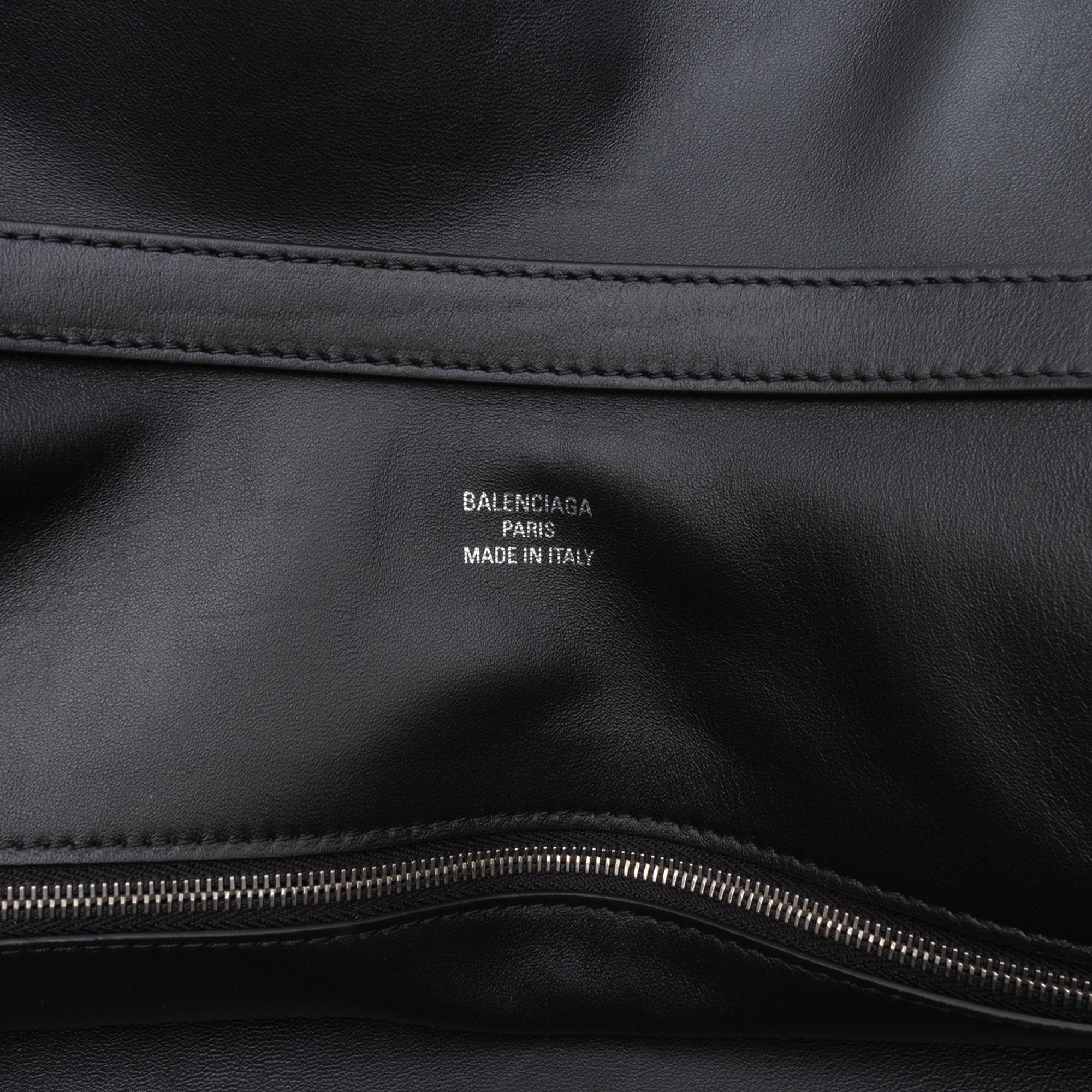 Balenciaga Medium Leather Rodeo Messenger Bag - image 5