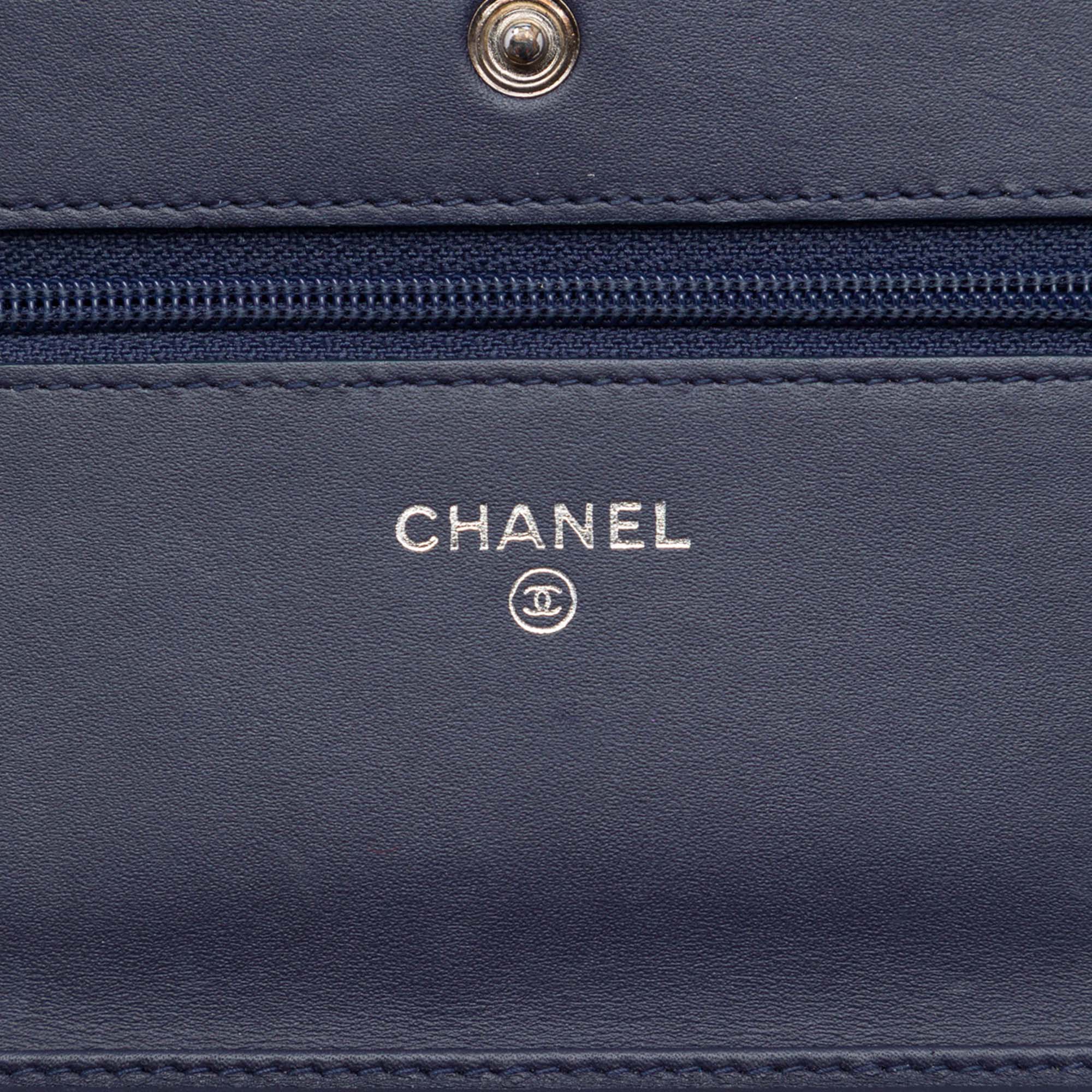 Chanel CC Caviar Wallet On Chain - image 5