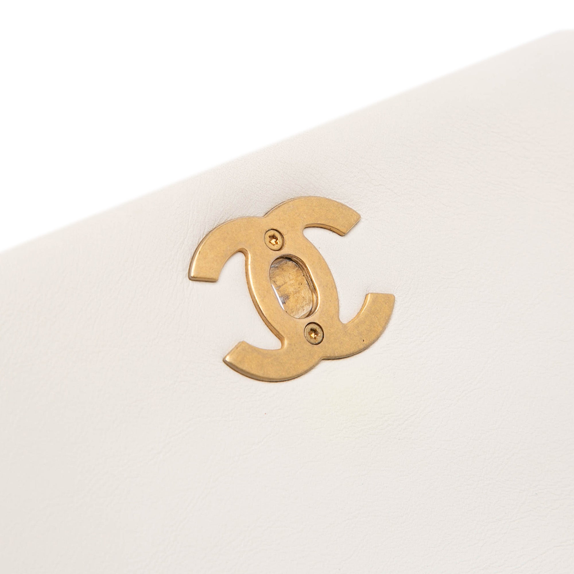 Chanel Mini Glazed Calfskin Pearl Side Flap - image 7
