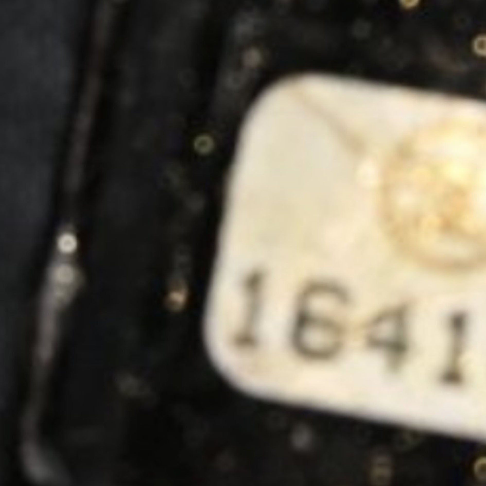 Chanel Caviar Grand Shopping Tote - image 7