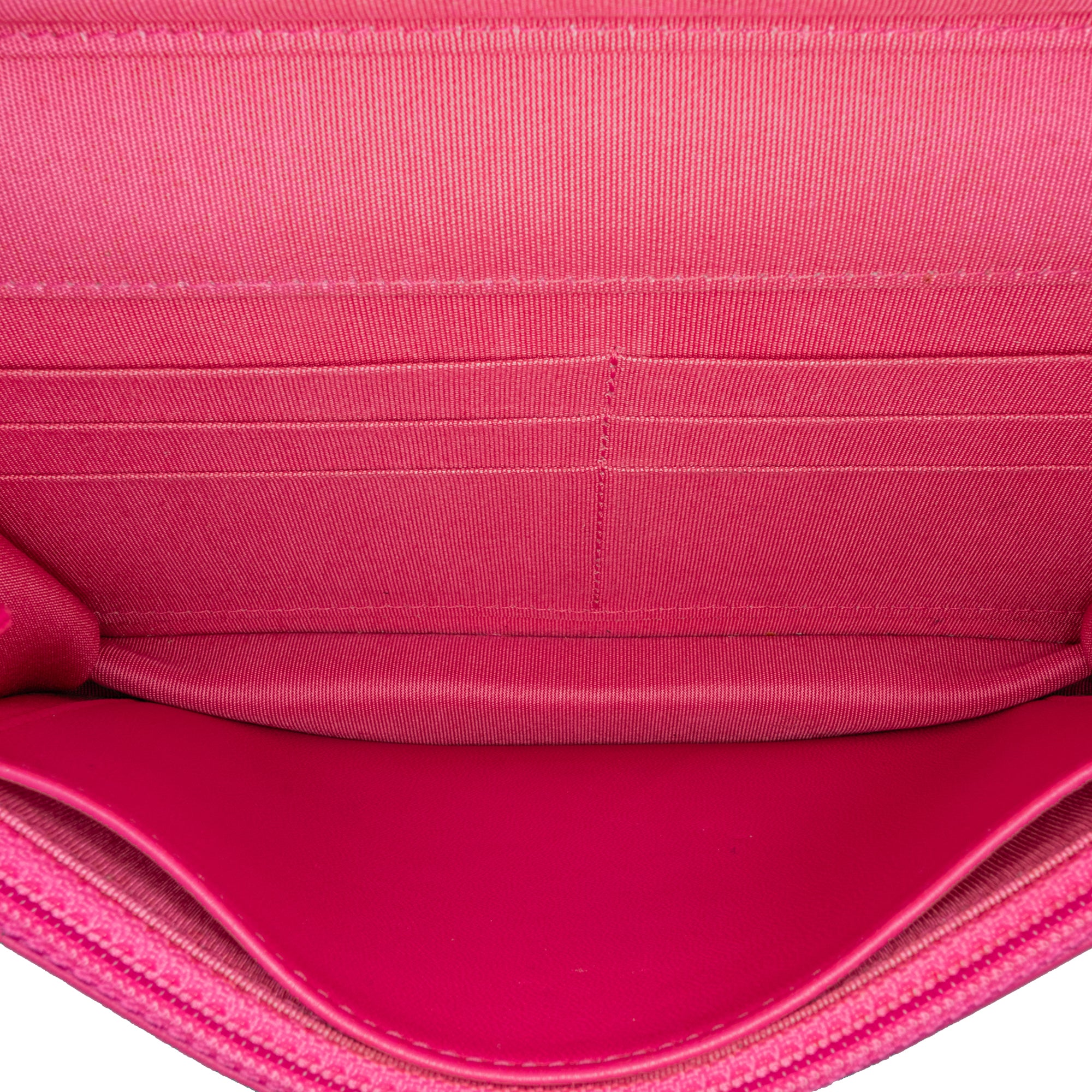 Chanel CC Quilted Lambskin Wallet On Chain - image 4