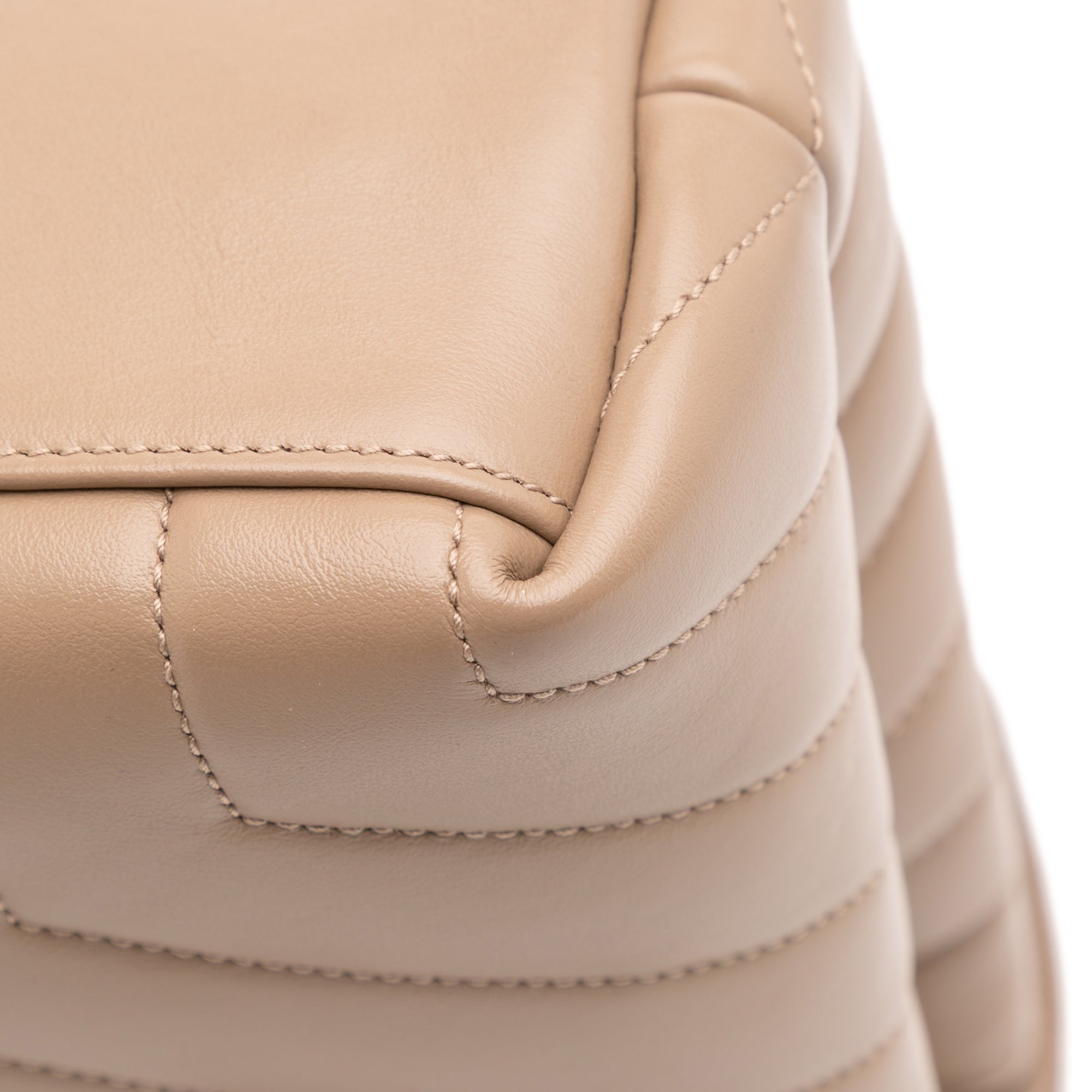 Saint Laurent Medium Matelasse Calfskin Monogram LouLou Shoulder Bag - image 12