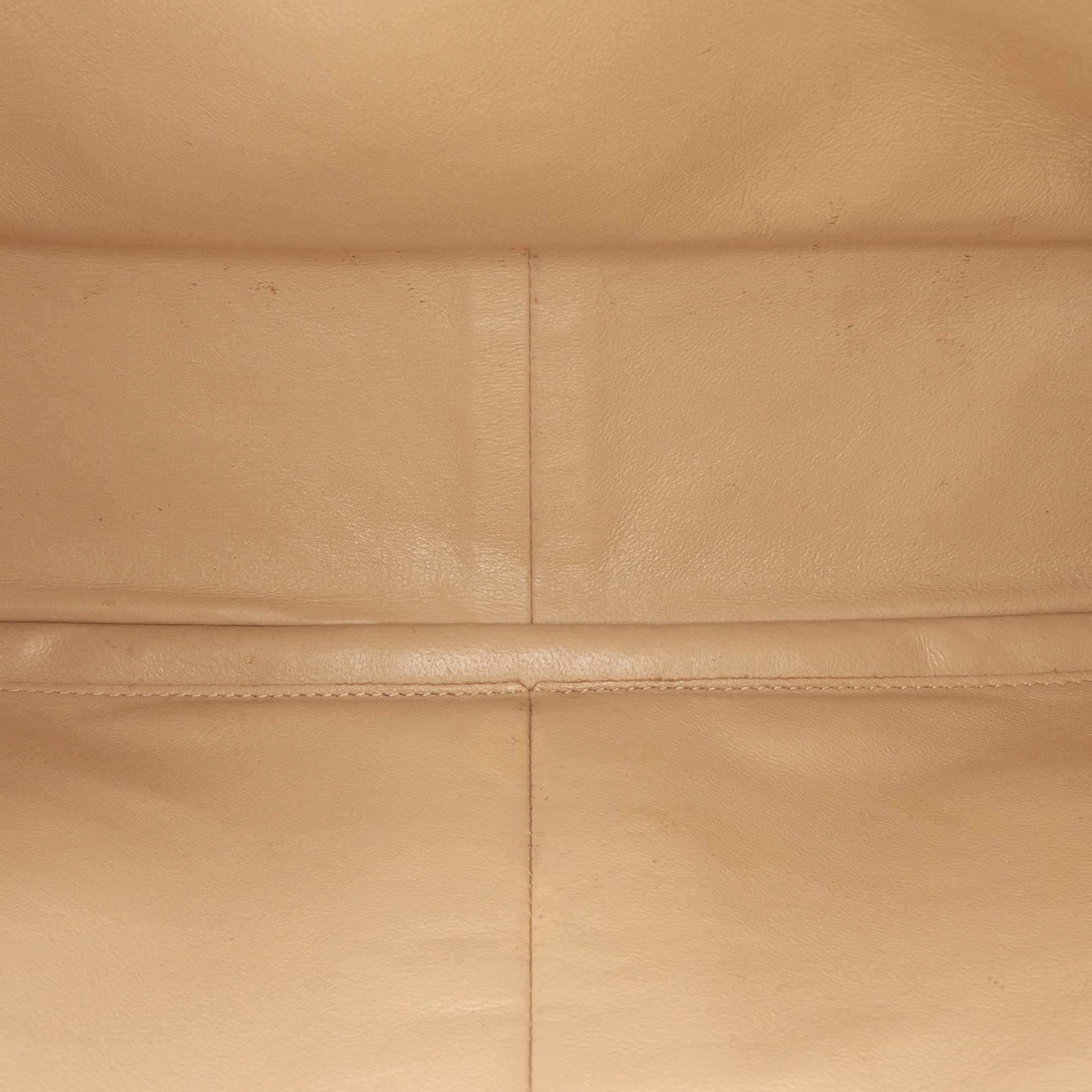 Chanel Jumbo Classic Caviar Double Flap - image 4