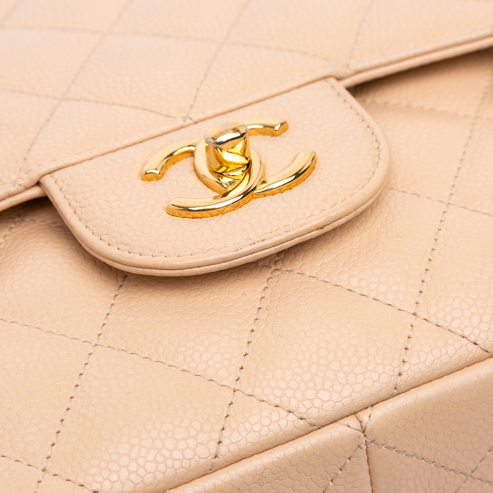 Chanel Jumbo Classic Caviar Double Flap - image 9