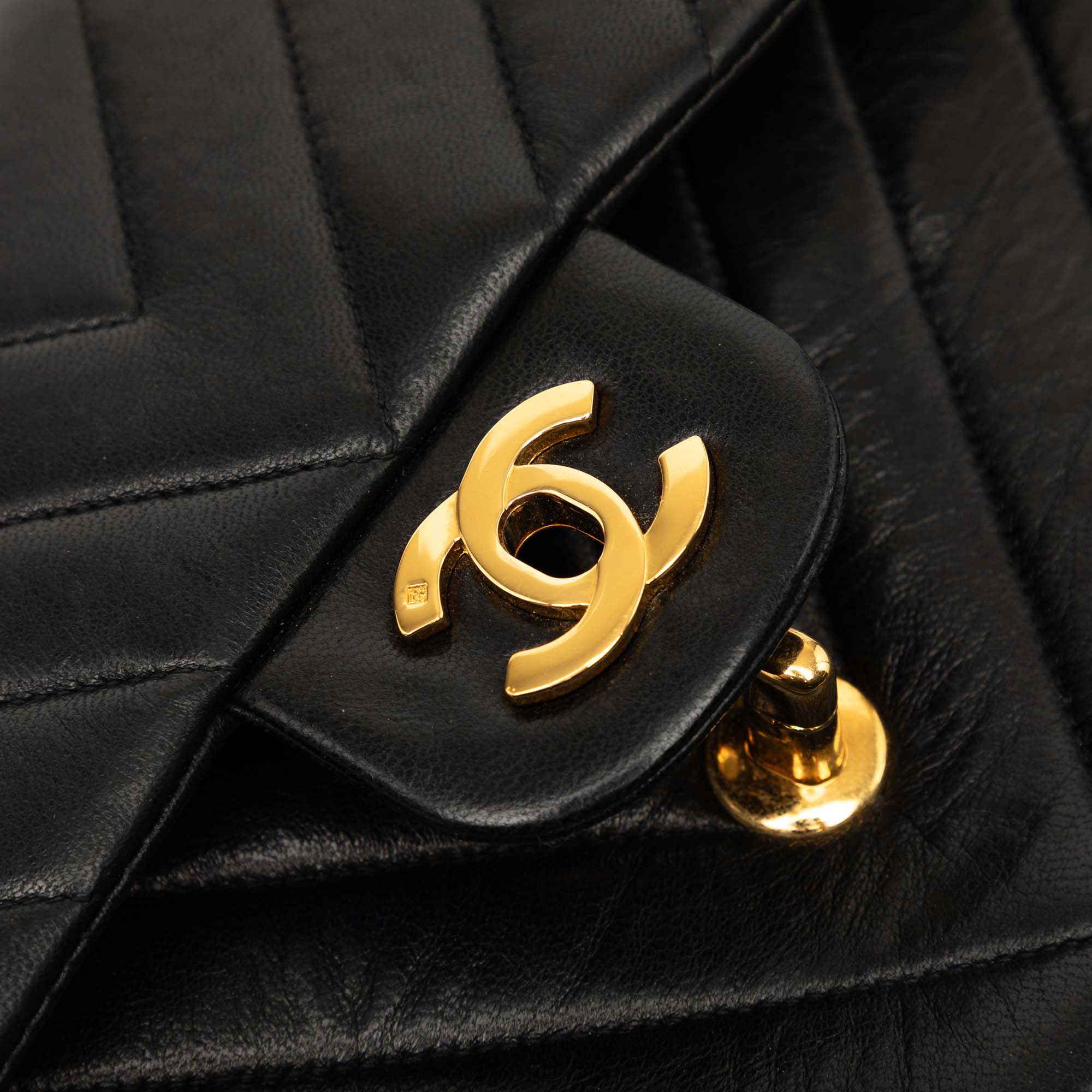 Chanel Medium Classic Chevron Lambskin Double Flap - image 6