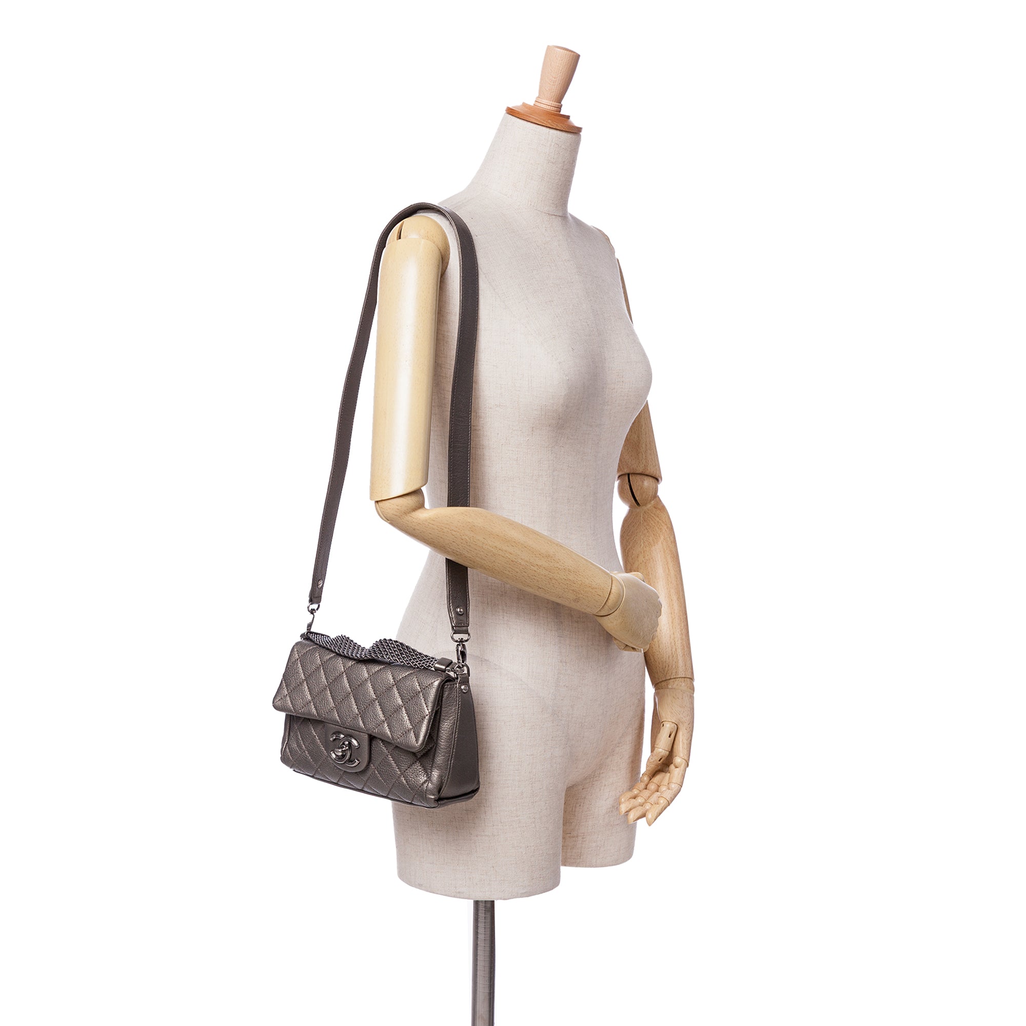 Chanel Paris-Salzburg Small Quilted Metallic Goatskin Twisted Chain Flap - image 10