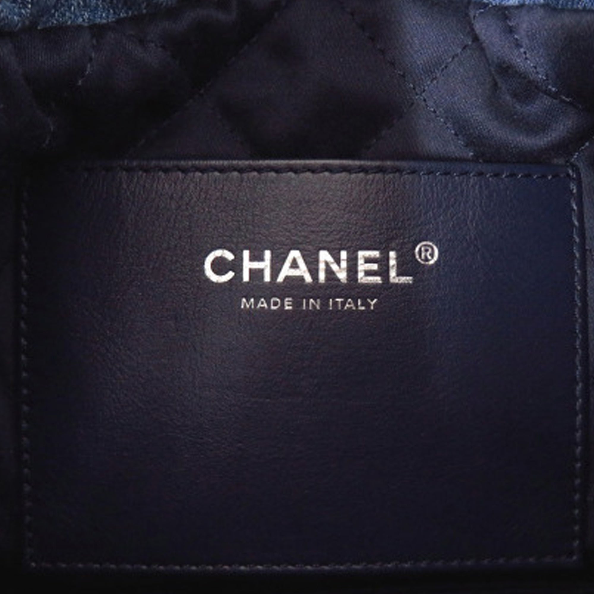 Chanel Mini Denim Stitched 22 Handbag - image 5