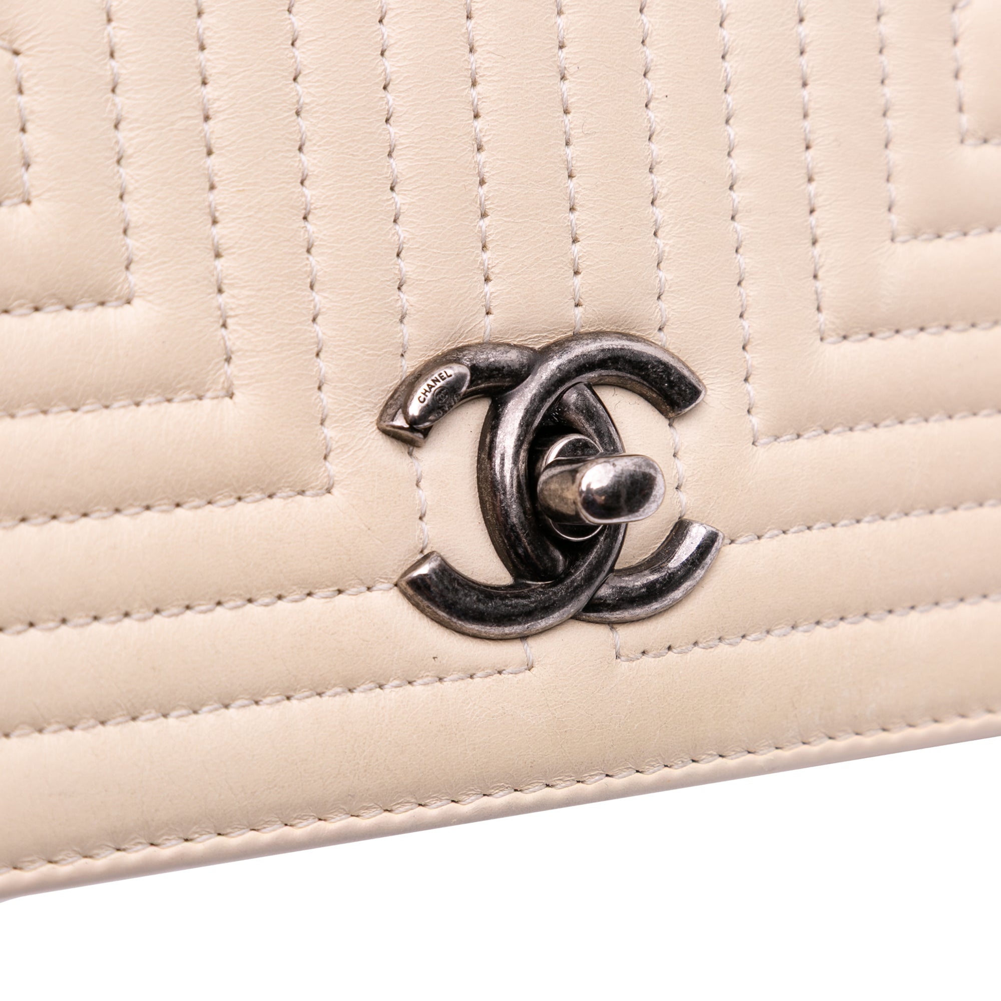 Chanel Small Quilted Calfskin Korean Garden Flap - image 7