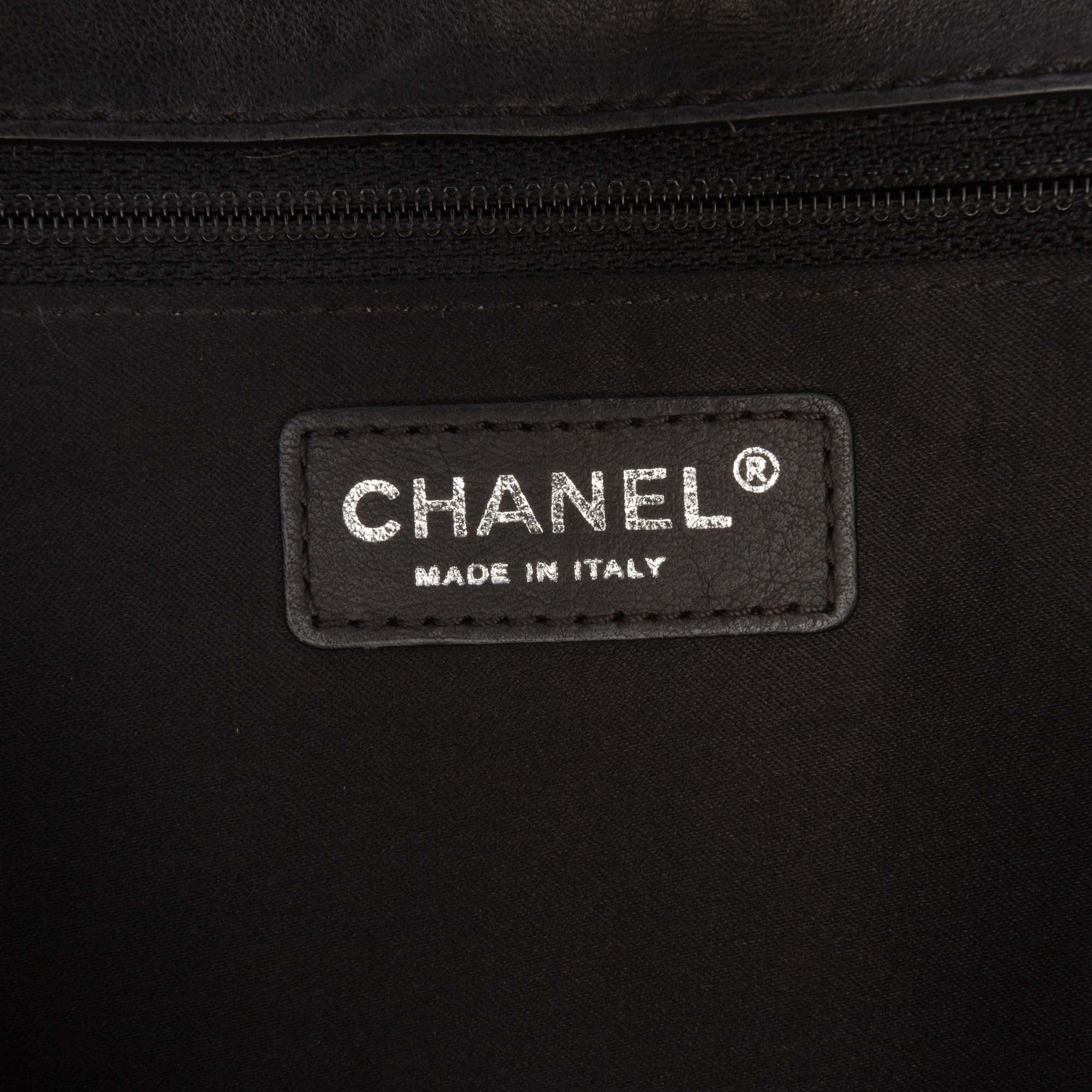 Chanel Medium Quilted Lambskin Citizen Flap - image 5