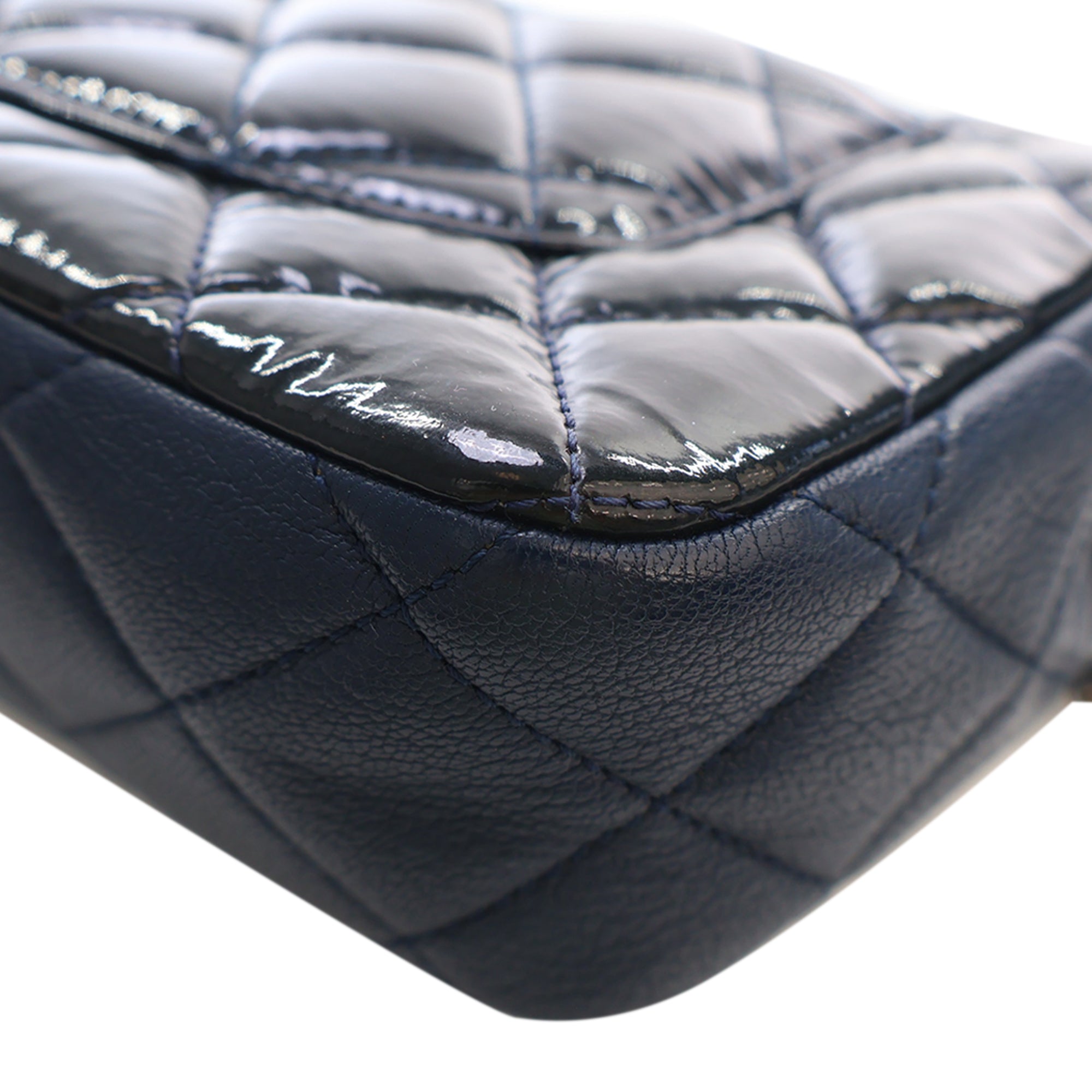 Chanel Paris Salzburg Medium Patent and Goatskin CC Eyelet Flap - image 11