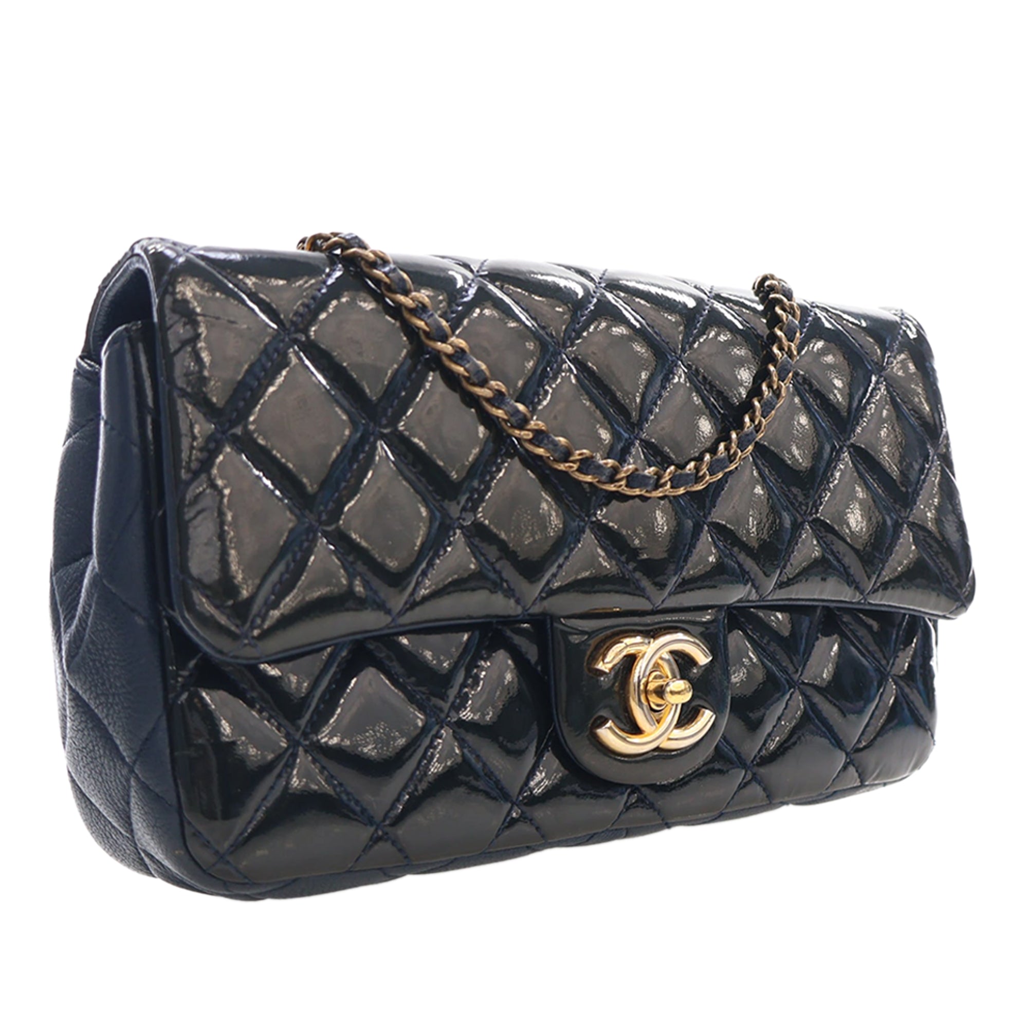 Chanel Paris Salzburg Medium Patent and Goatskin CC Eyelet Flap - image 3