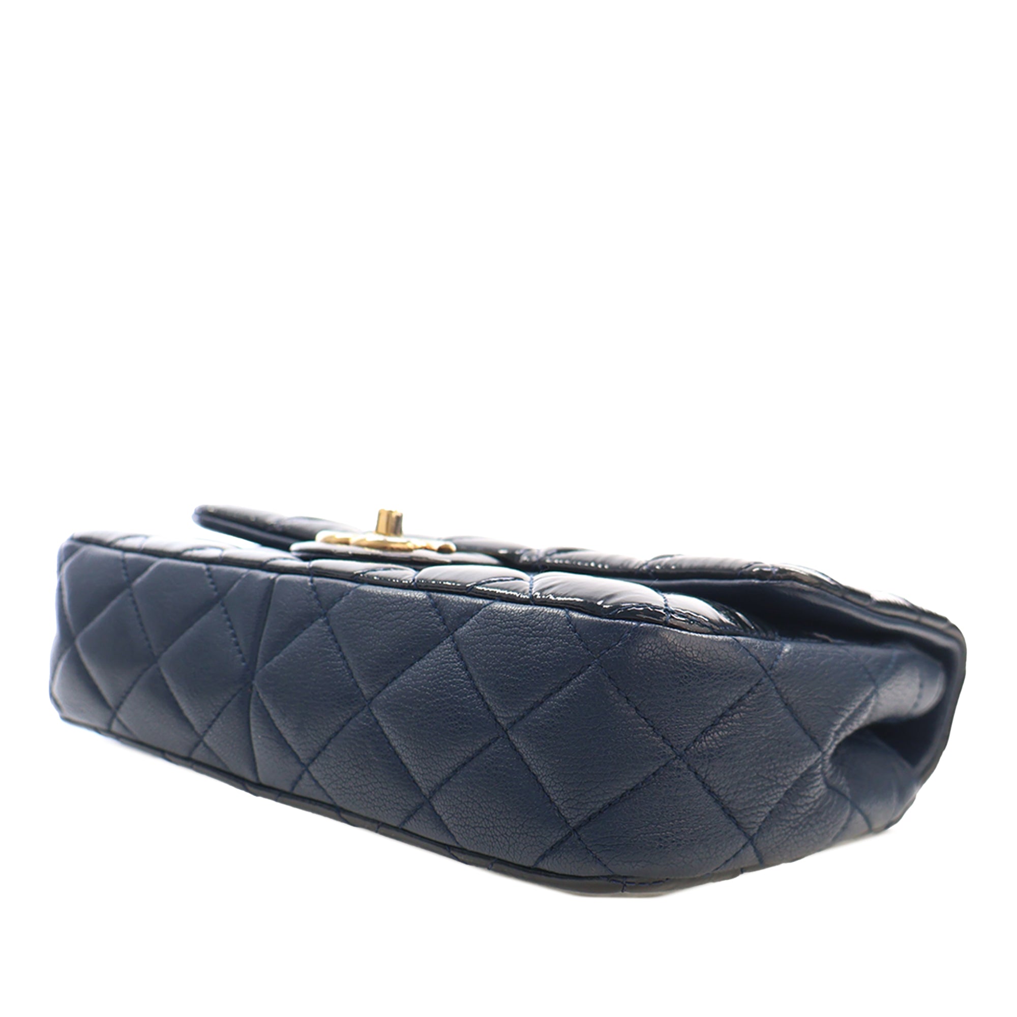 Chanel Paris Salzburg Medium Patent and Goatskin CC Eyelet Flap - image 6