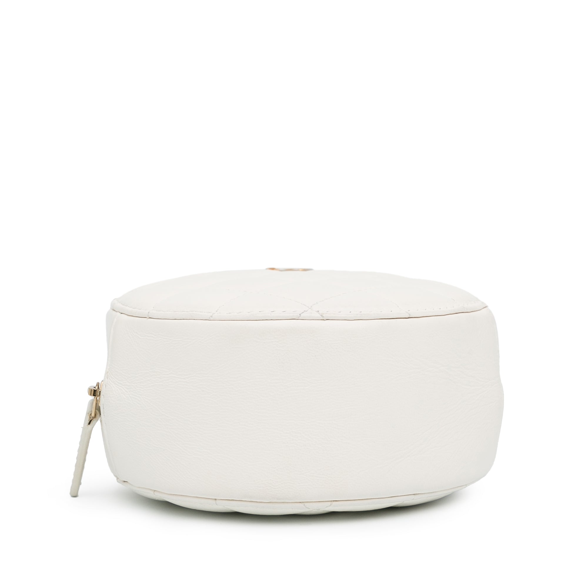 Chanel Quilted Lambskin Pearl Crush Round Clutch with Chain - image 4