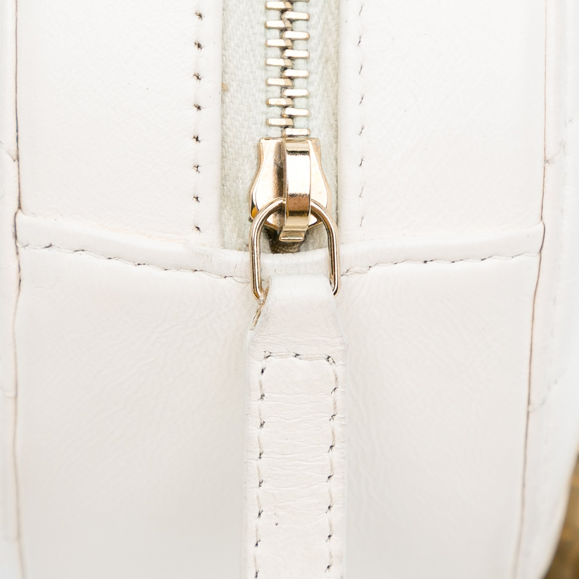 Chanel Quilted Lambskin Pearl Crush Round Clutch with Chain - image 8