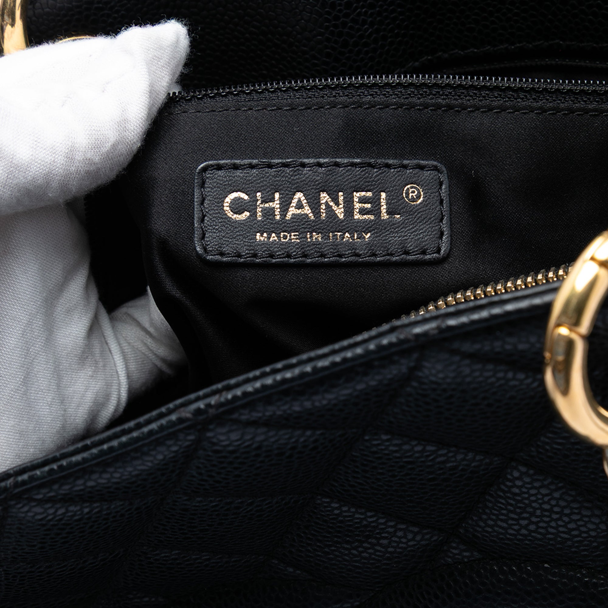 Chanel Caviar Grand Shopping Tote - image 5