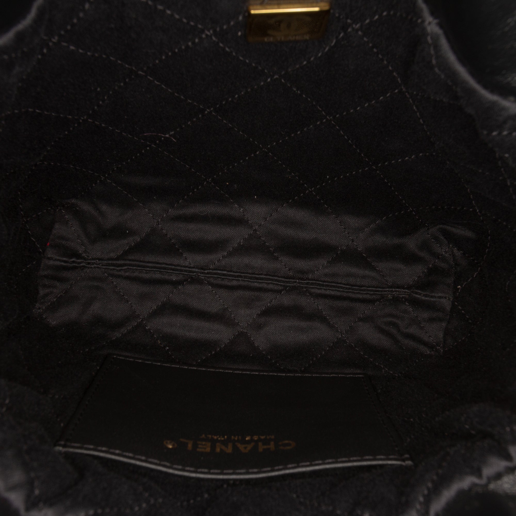Chanel Mini Shiny Calfskin 22 Handbag - image 4