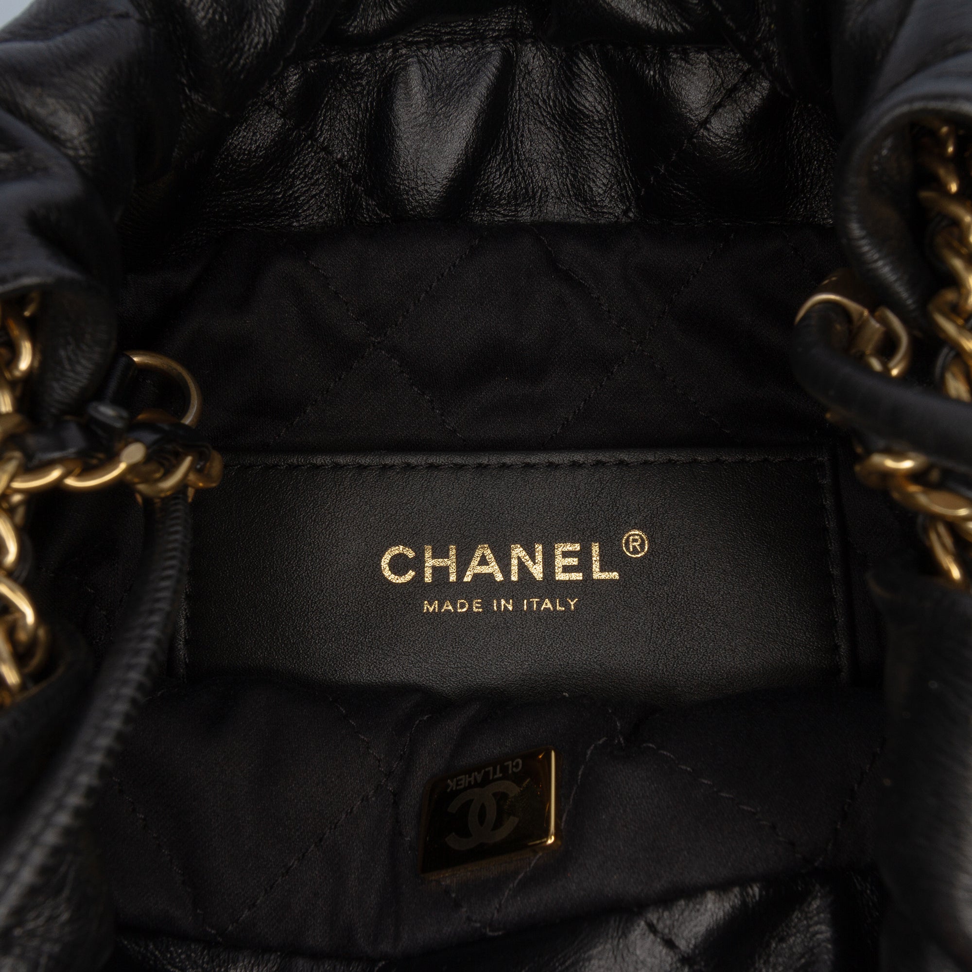 Chanel Mini Shiny Calfskin 22 Handbag - image 5