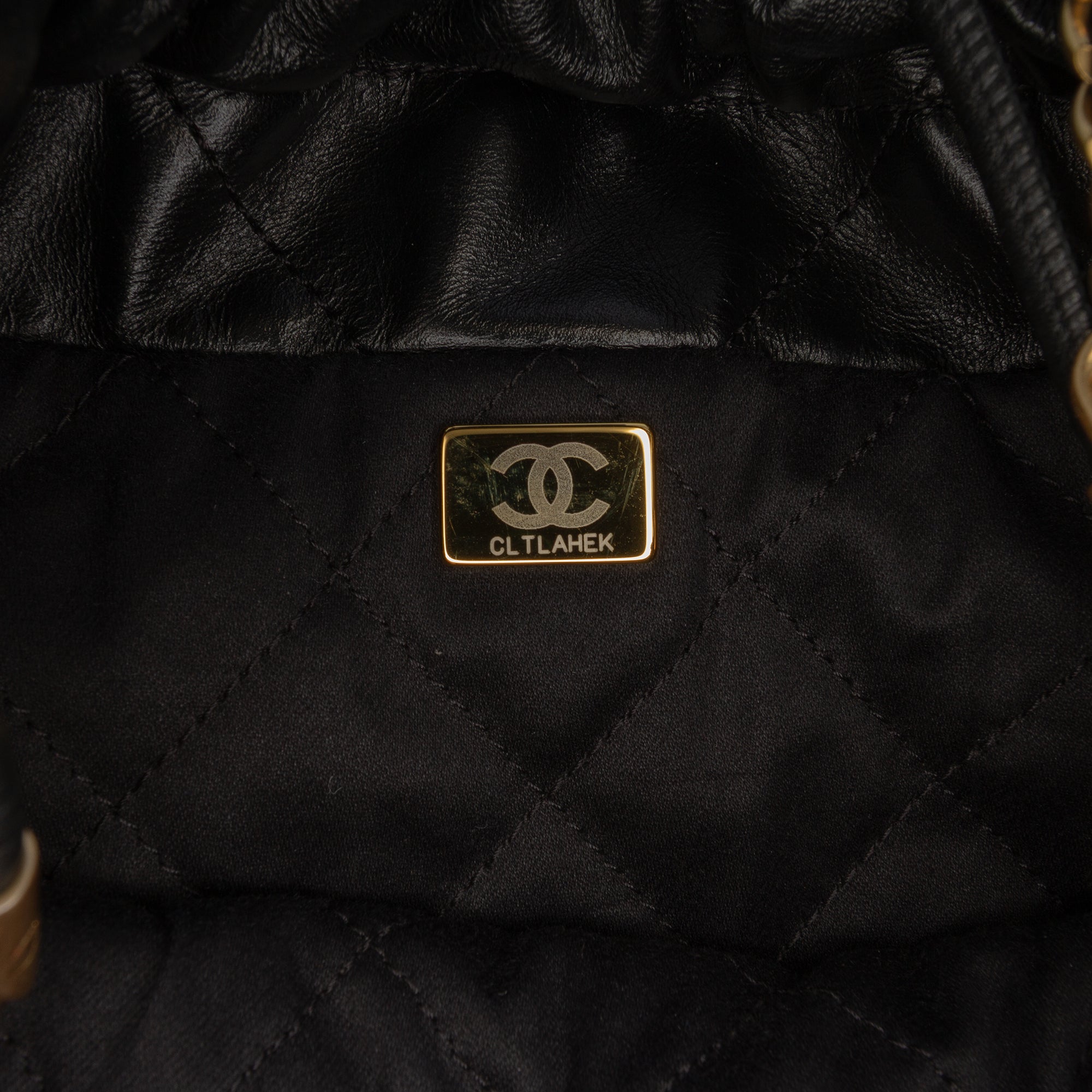 Chanel Mini Shiny Calfskin 22 Handbag - image 6