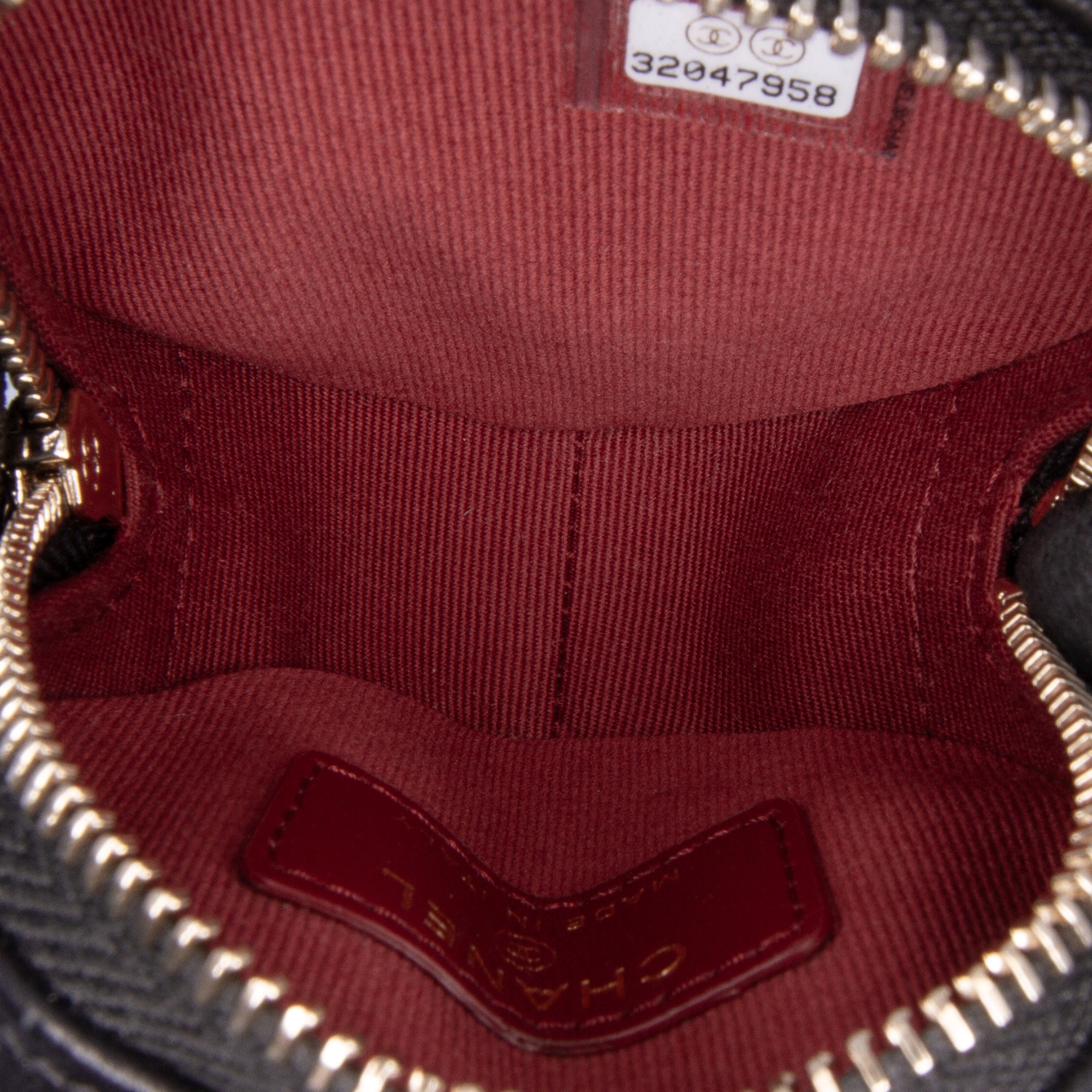 Chanel Lambskin CC in Love Heart Necklace Bag - image 4