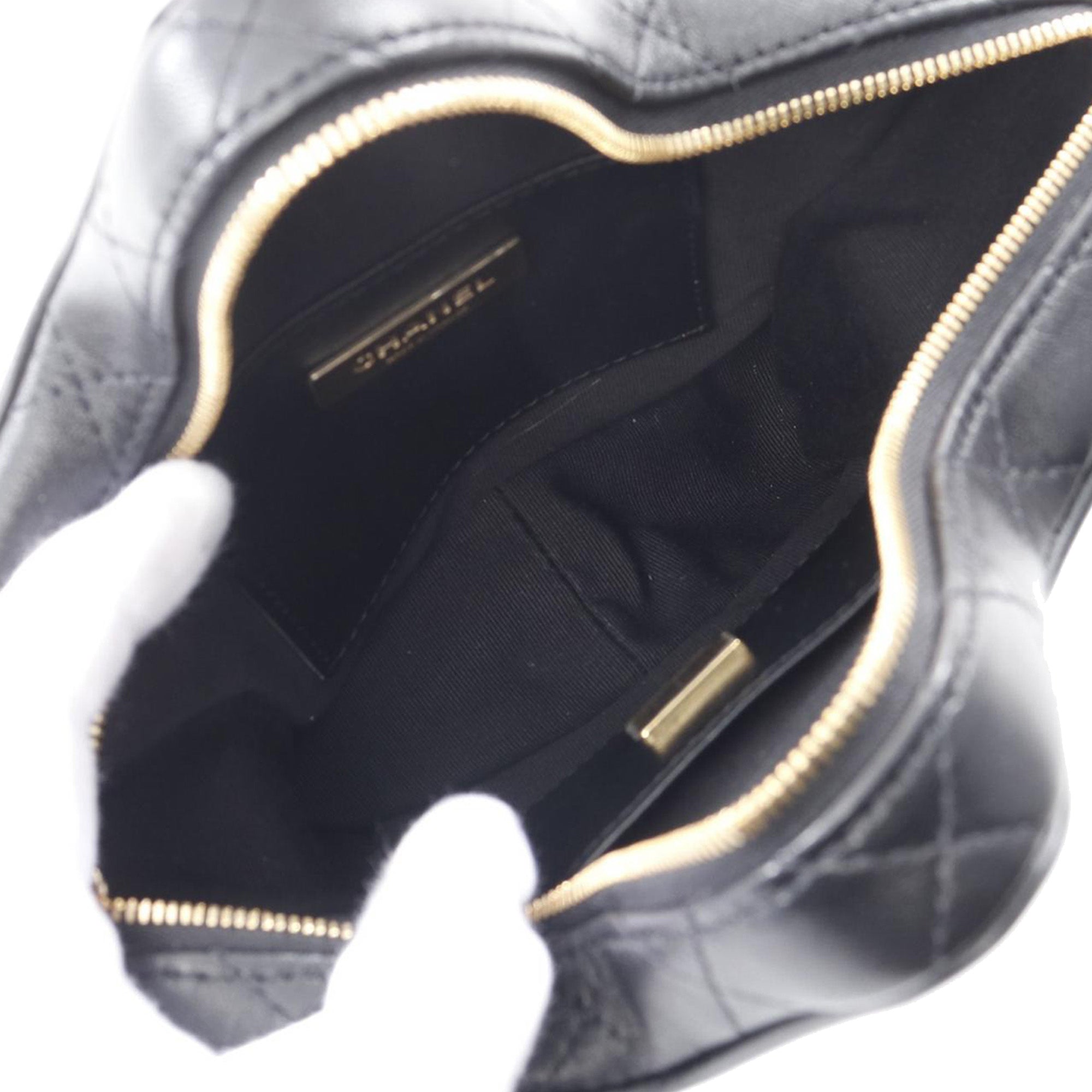 Chanel Quilted Lambskin Walk Of Fame Star Crossbody - image 3