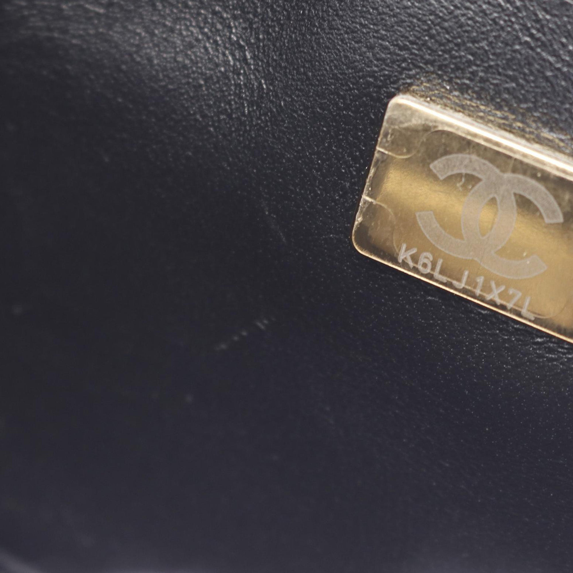 Chanel Quilted Lambskin Walk Of Fame Star Crossbody - image 6