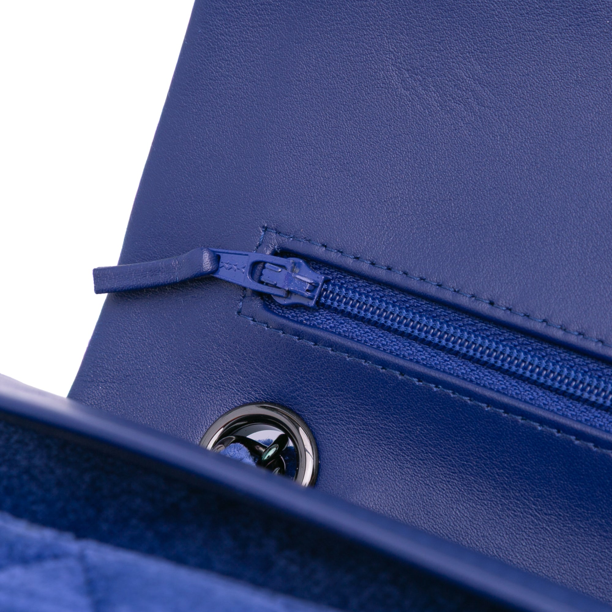 Chanel Medium Classic Velvet Double Flap - image 7