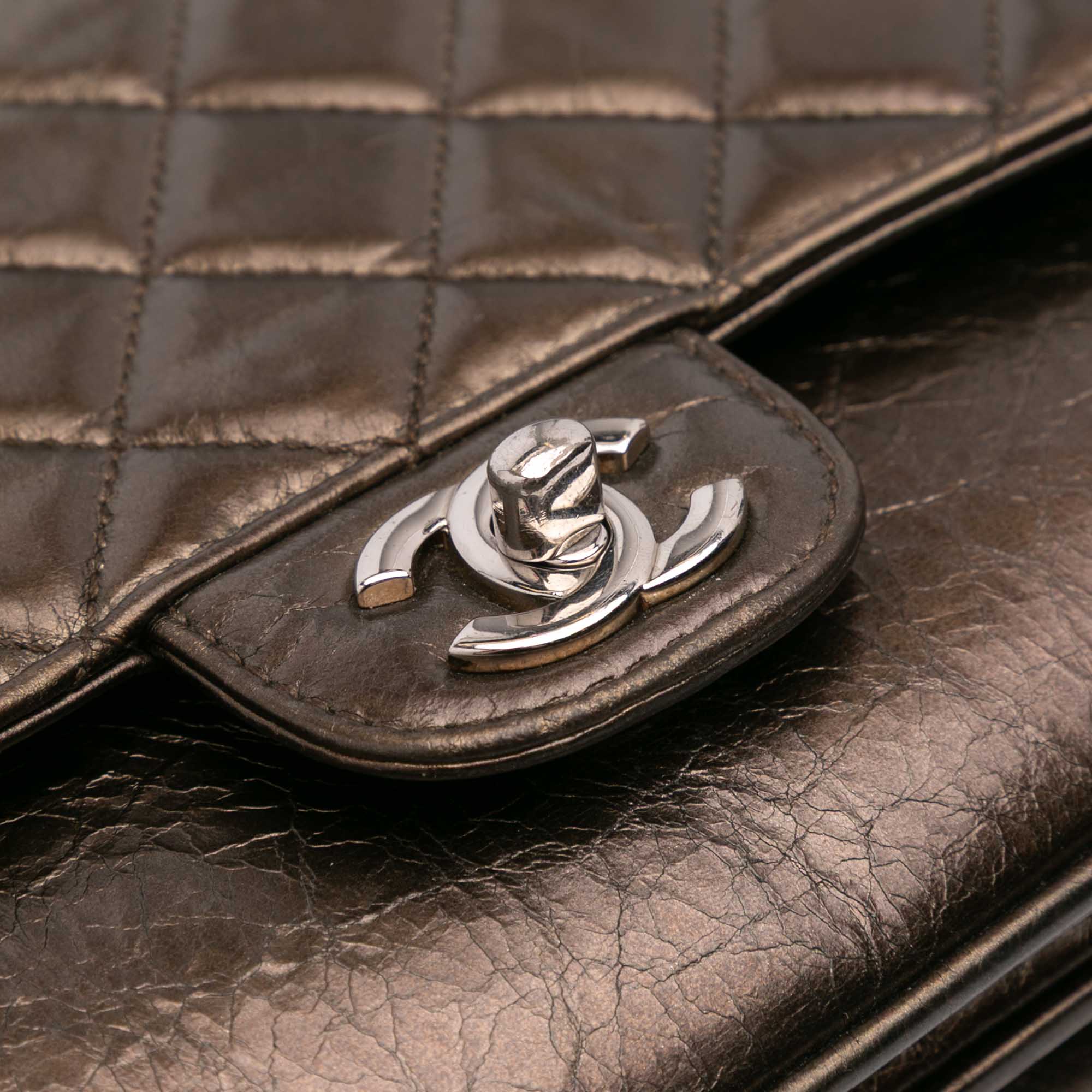 Chanel Medium Metallic Crackled Calfskin Clams Pocket Flap - image 6