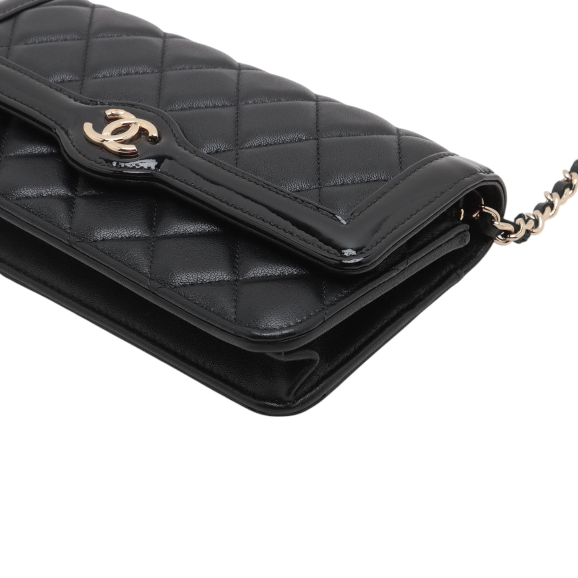 Chanel CC Quilted Lambskin and Patent Flap Phone Holder - image 9