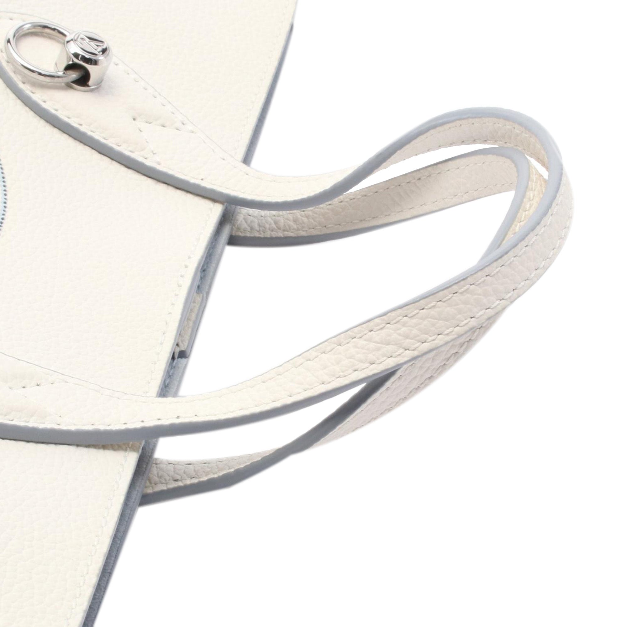 Louis Vuitton Mahina Perforated LV Circle Blossom PM - image 7