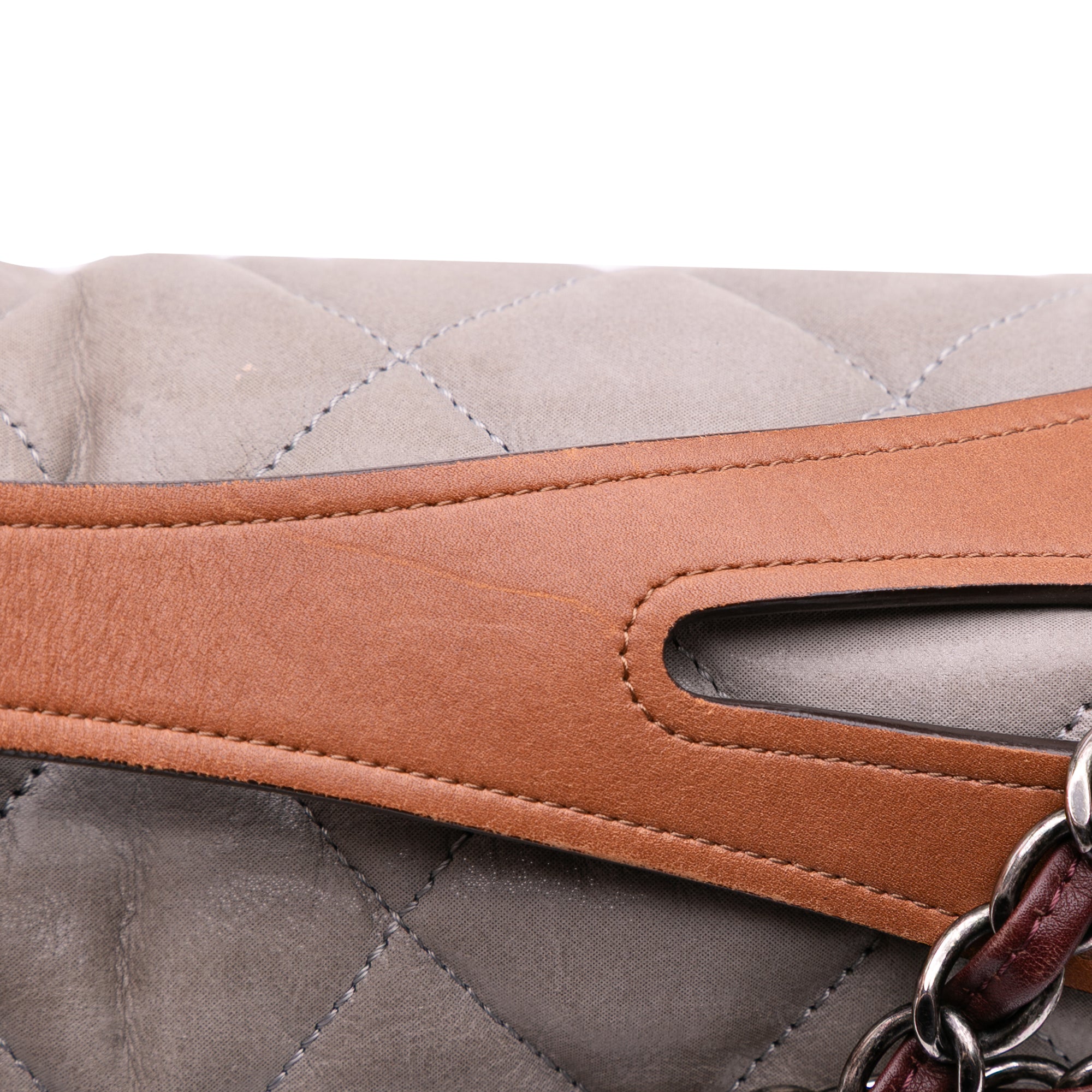 Chanel Jumbo Iridescent Calfskin In The Mix Flap - image 10