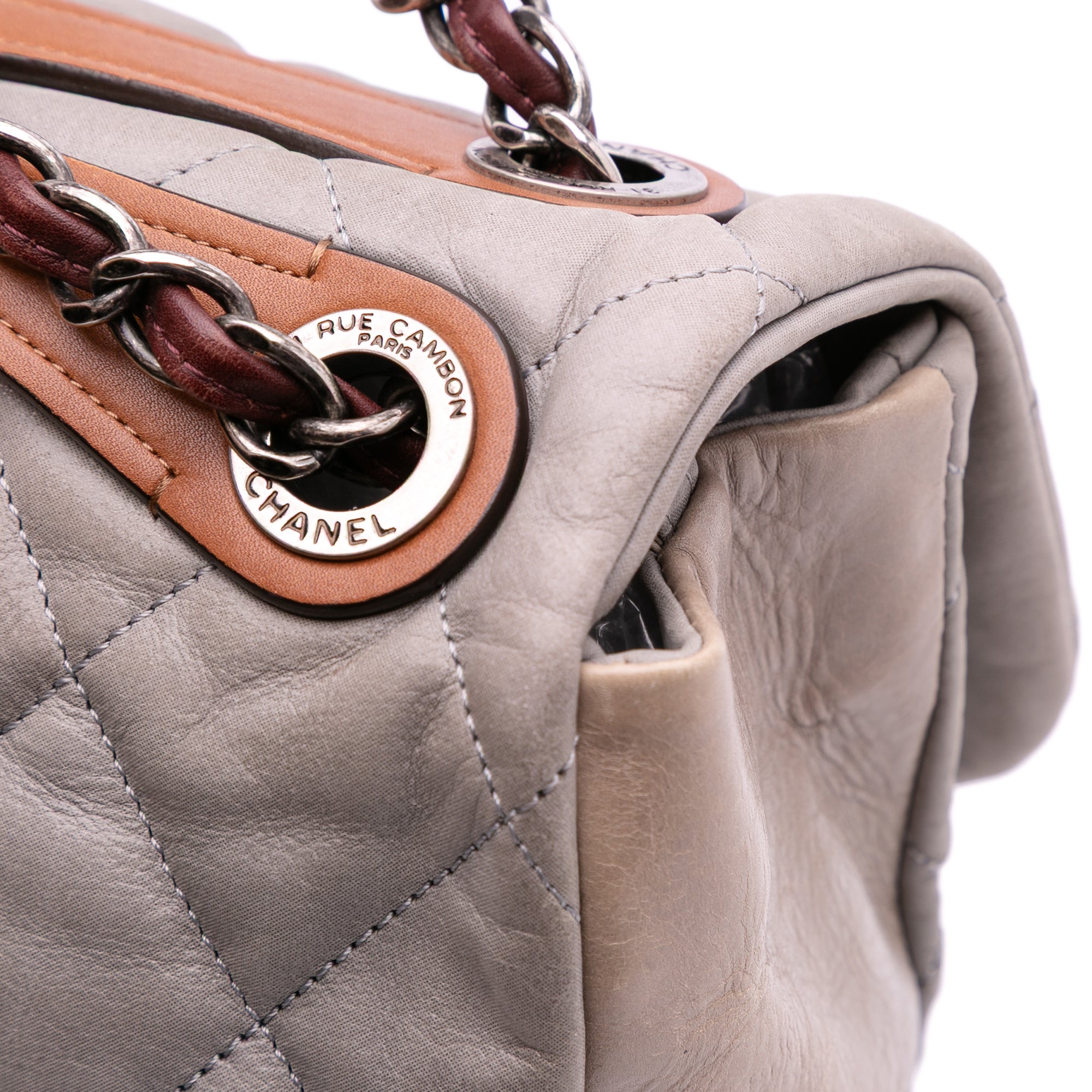 Chanel Jumbo Iridescent Calfskin In The Mix Flap - image 11