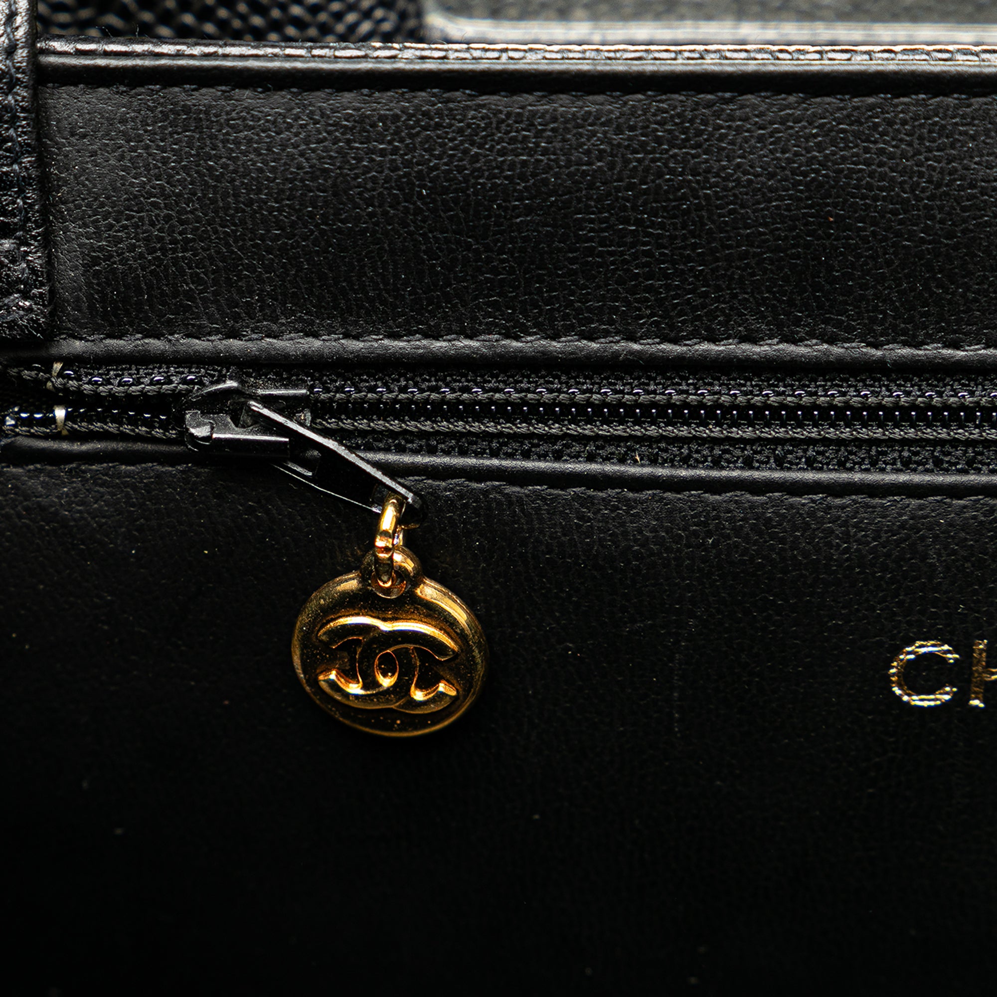 Chanel CC Caviar Vanity Box Case - image 9